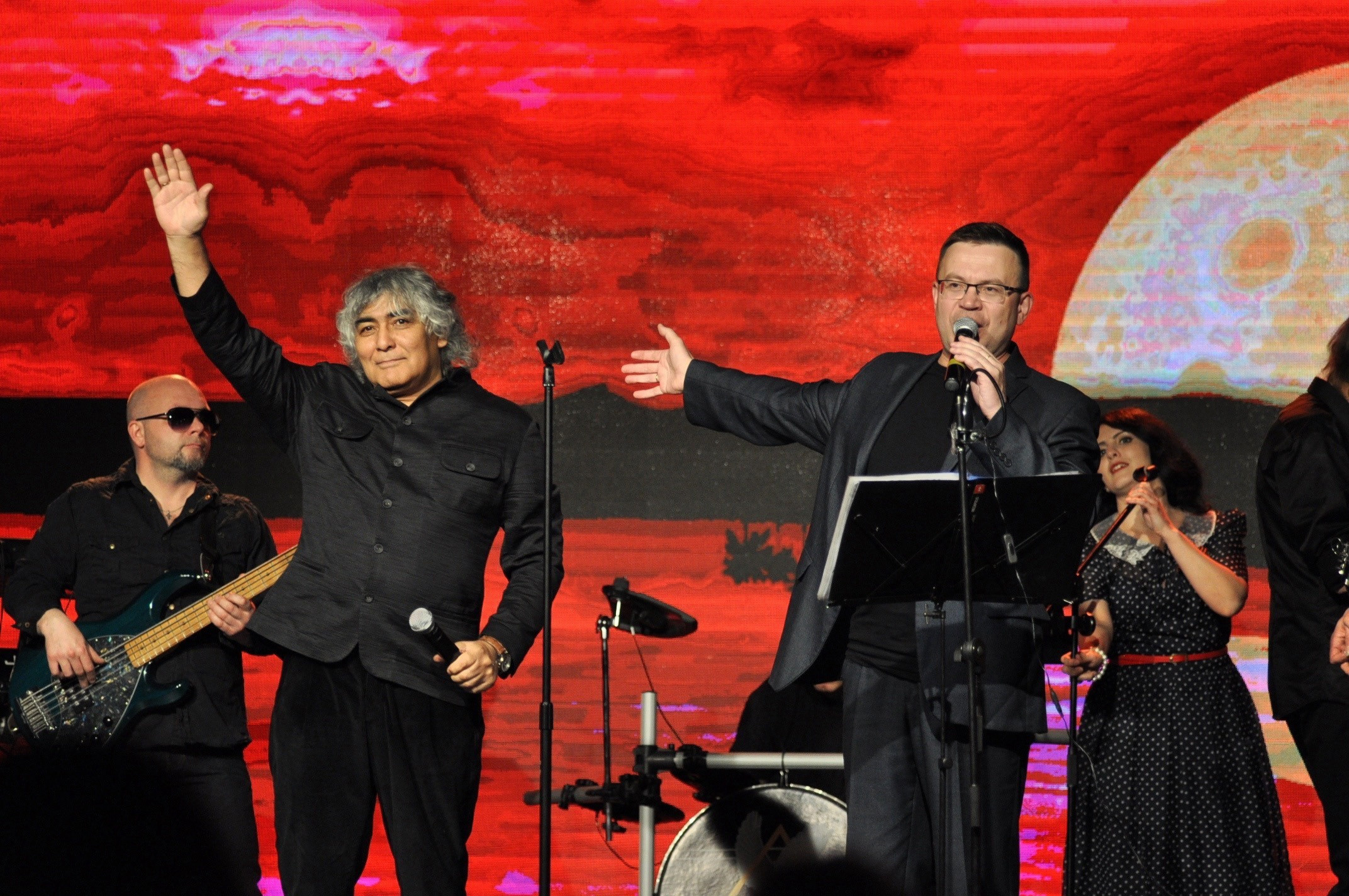 Анатолий Вишняков – музыкант, композитор, вокалист, автор песен, артист российской эстрады.