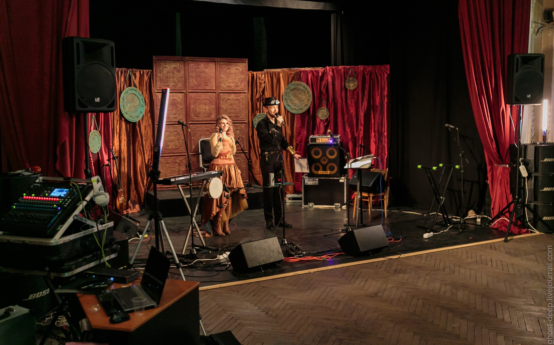 Тематические вечера. Фестивали. Дом Шрёдера