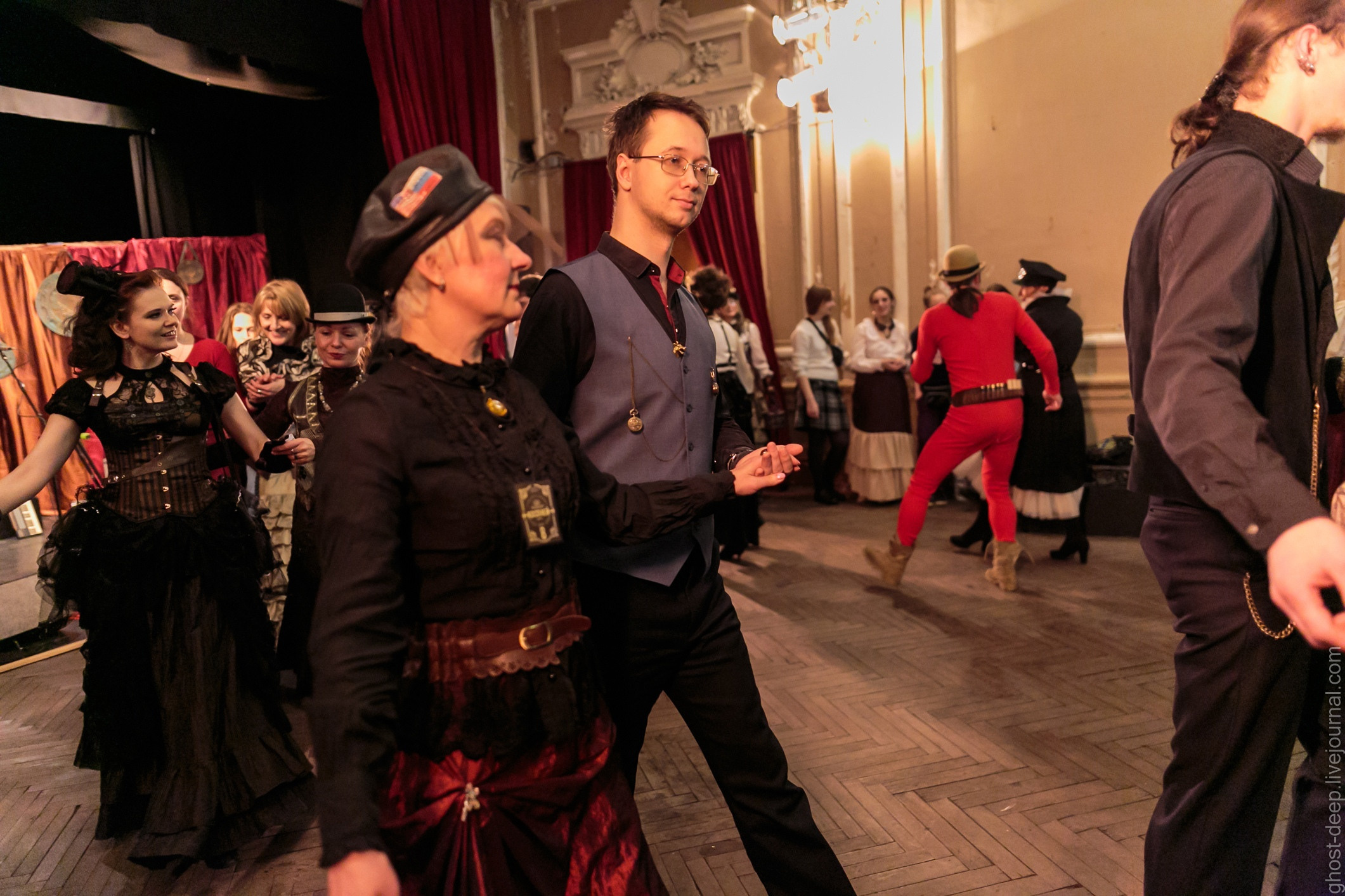 Тематические вечера. Фестивали. Дом Шрёдера