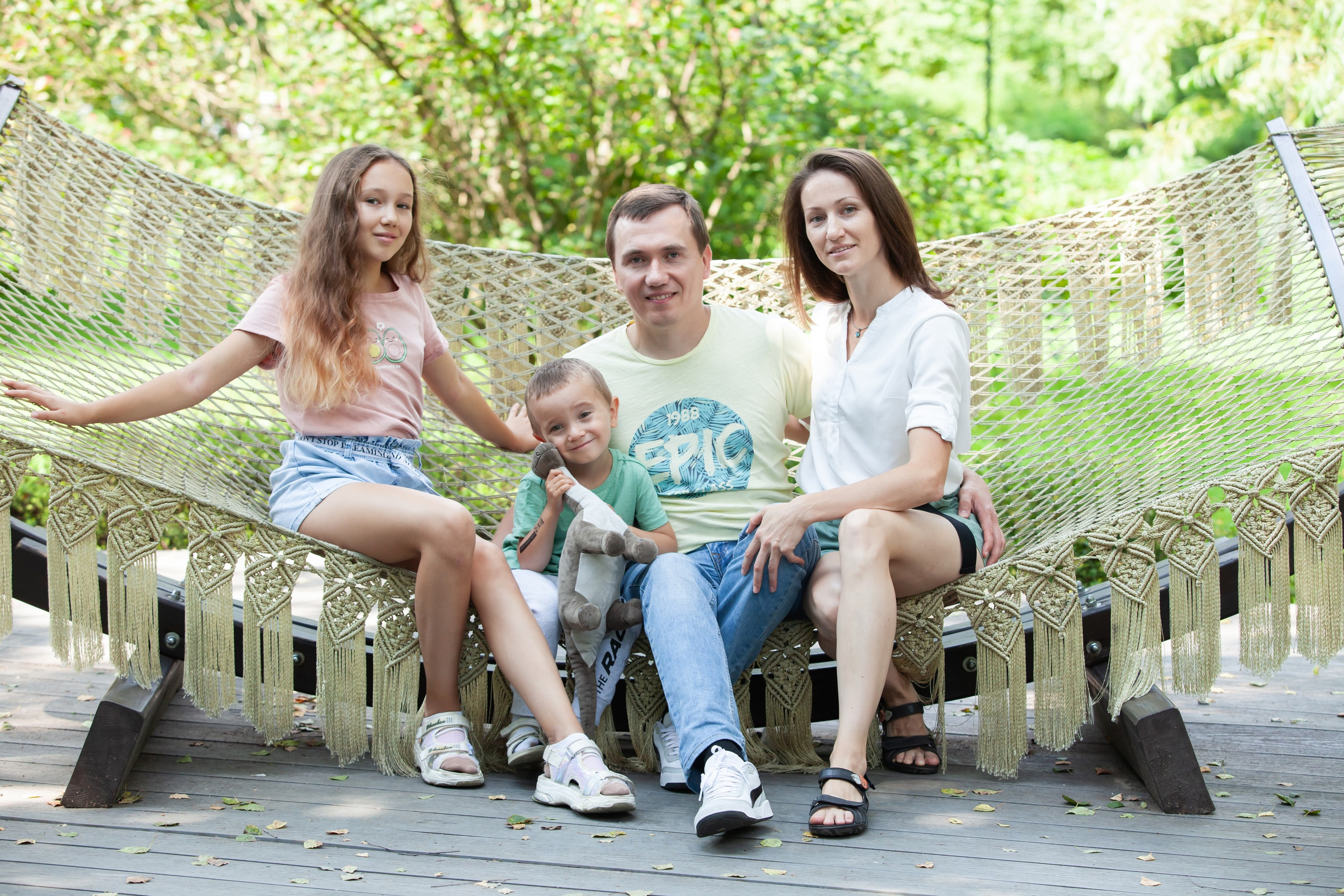 Семейная фотосессия в парке. Фотографы в Москве Светлана Устинова и Сергей Грачев