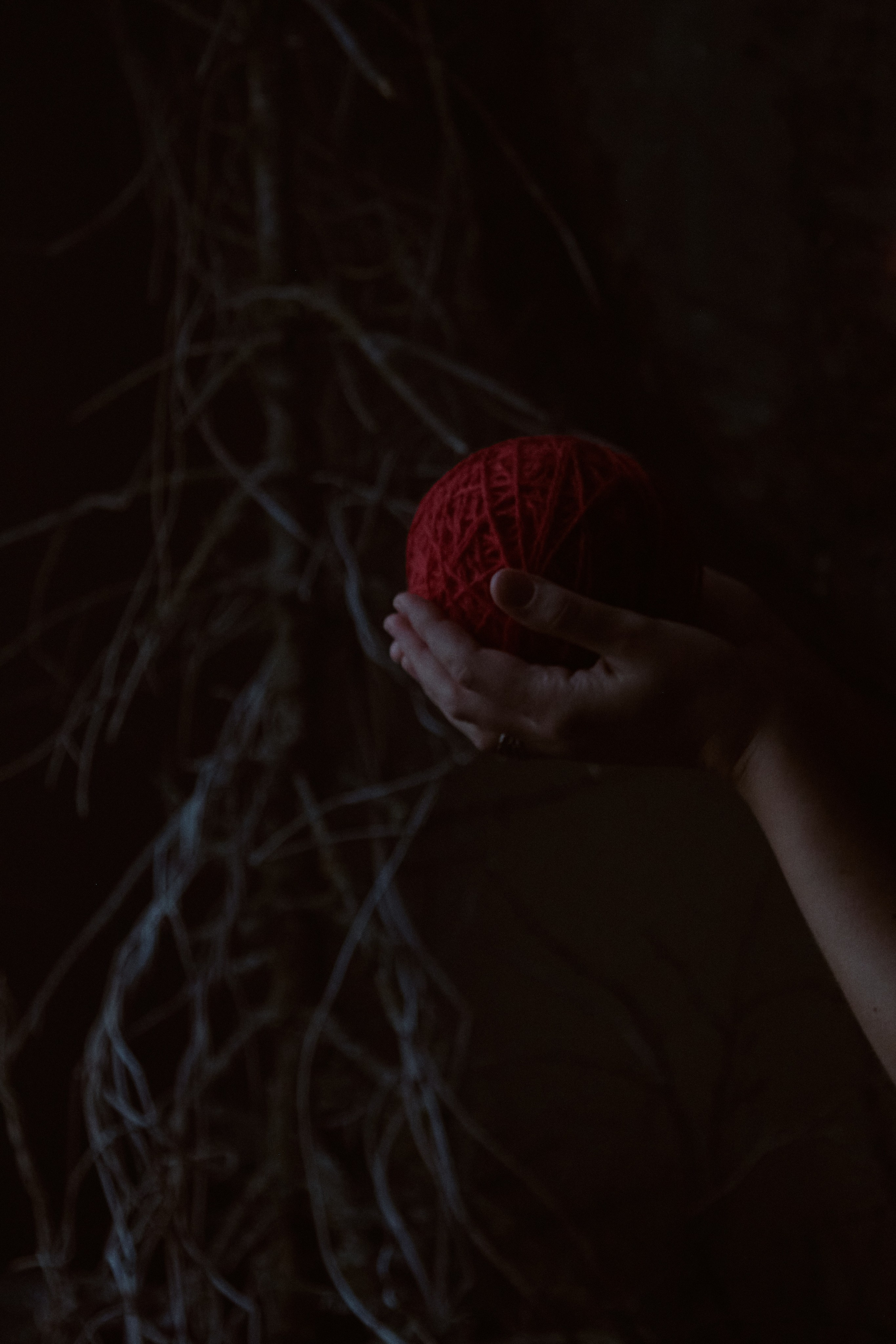 Тень. Фотограф лавстори Москва/МО Приятелева Ангелина