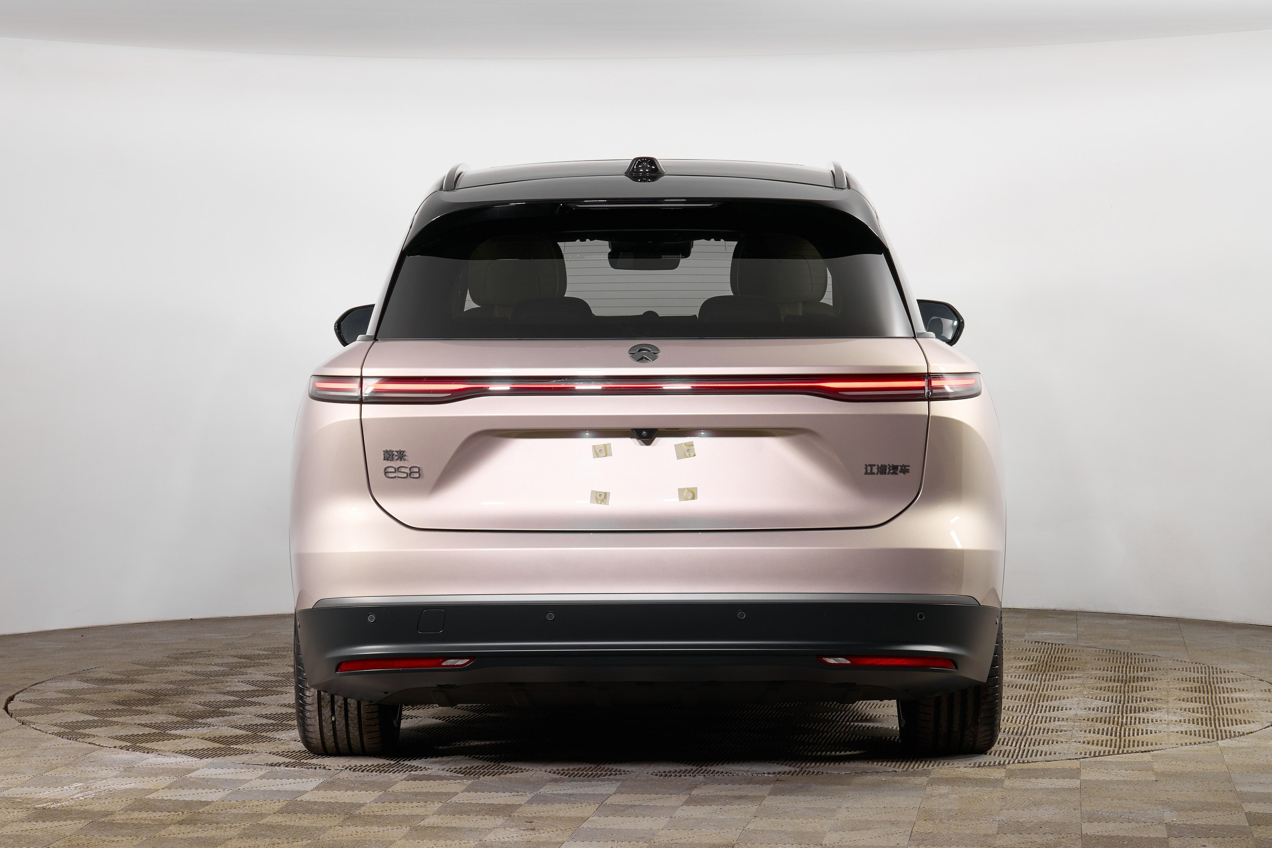 NIO ES8. Фотограф Николай Прокофьев модельные тесты в Москве