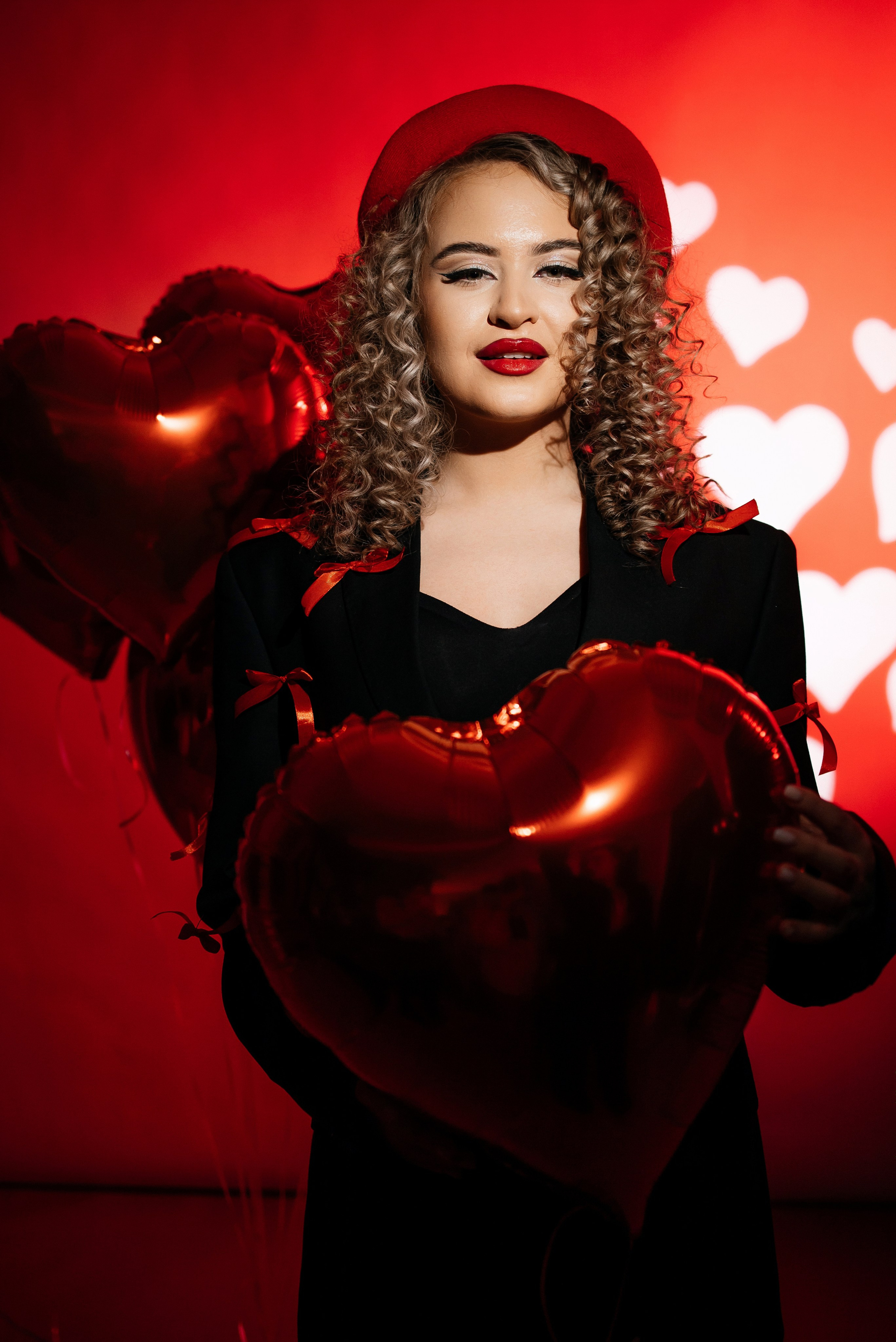 Фото день к 14 февраля.Эля