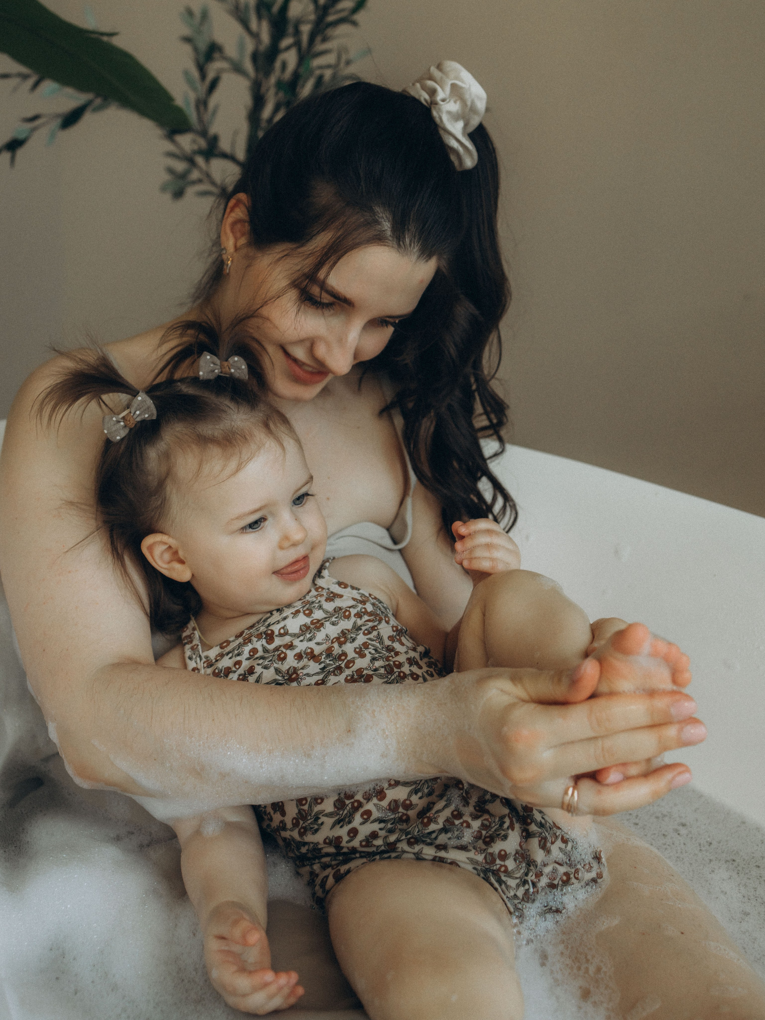 Пенная история. Мама и дочь. Фотограф Дарья Соколовская