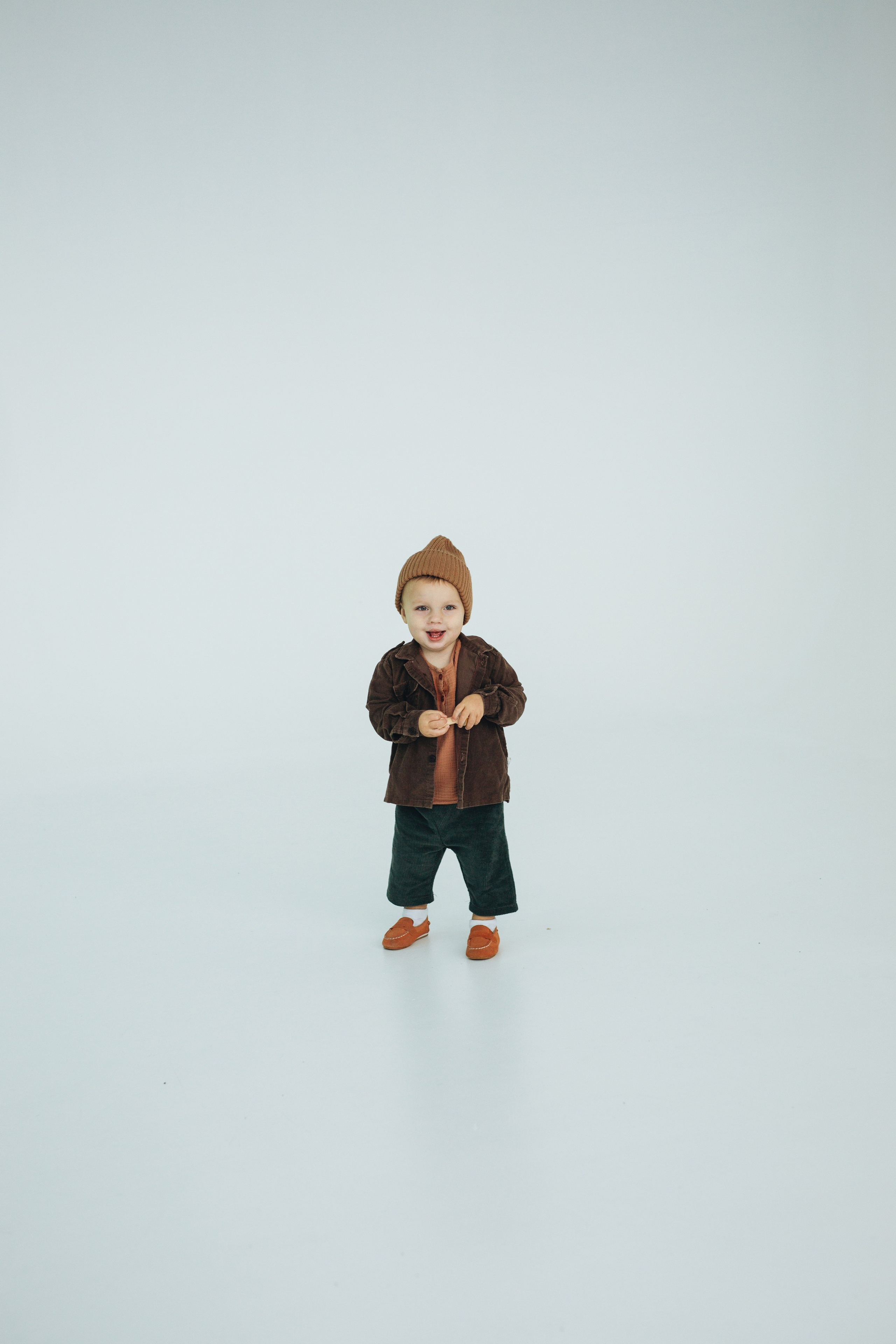 Съемка для детского бренда одежды в студии. Семейный фотограф в Москве Марина Петра