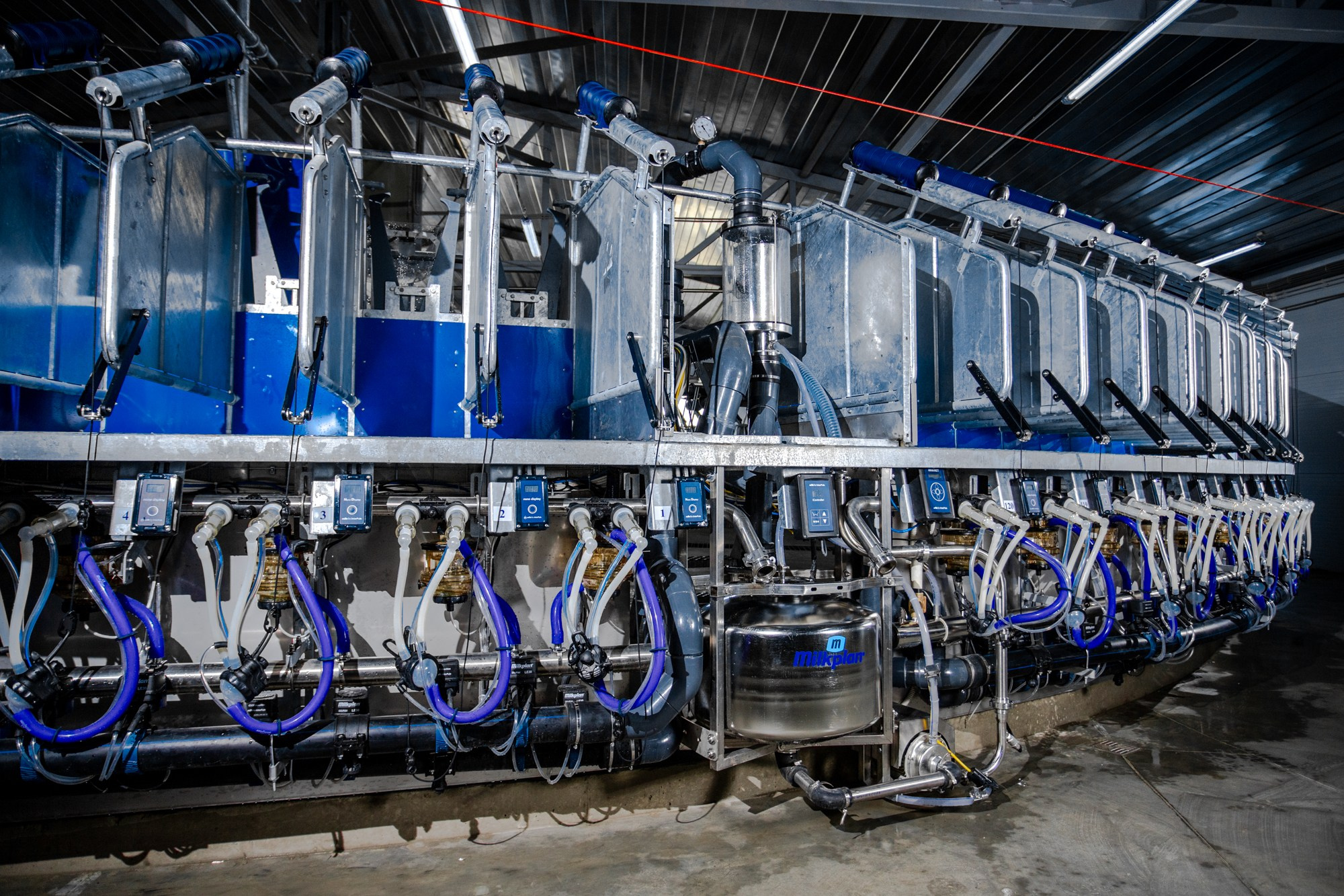 Съёмка для фирмы «Биотон». Репортажный, промышленный и маркетплейс-фотограф Дмитрий Чернат