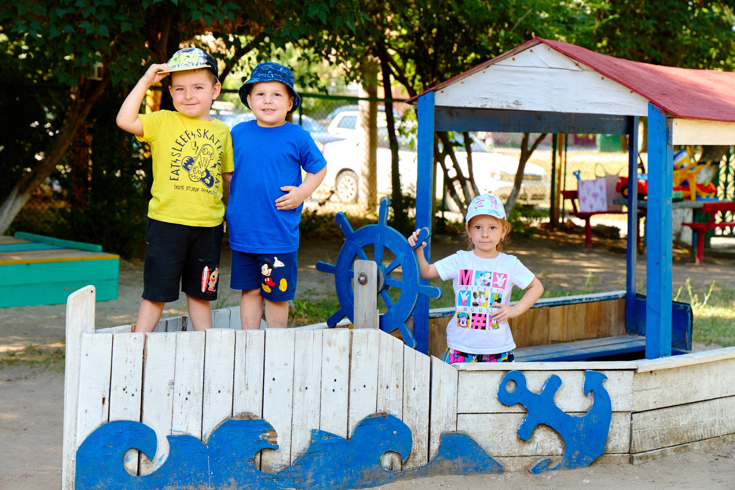 Пример летней съёмки в детском саду № 92 младшая группа Ромашки. Фотограф Выпускные альбомы Таганрог Сергей Коробченко