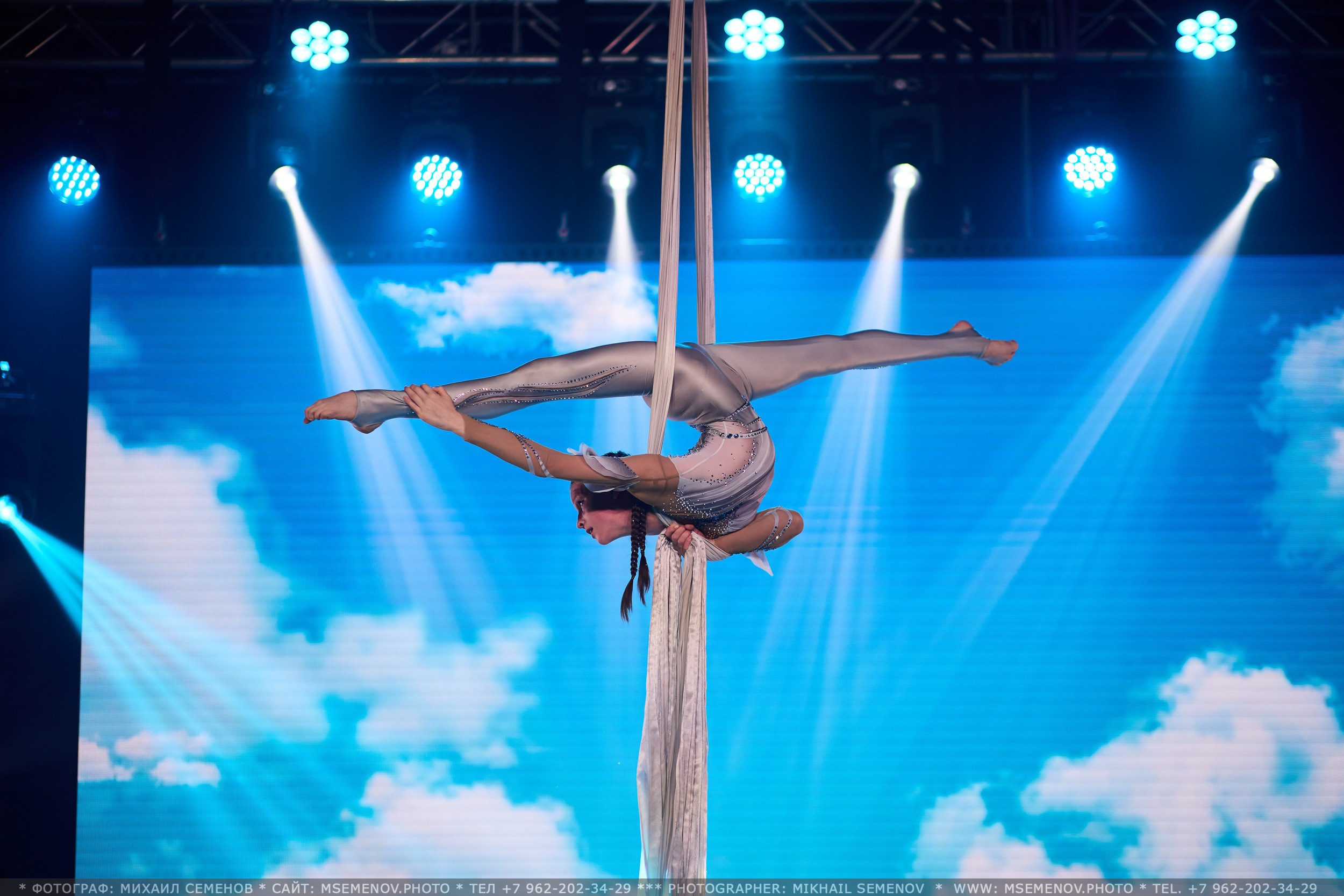 АНОНС фоторепортажа с Юбилейного концерта «ГРАЦИЯ». Фотограф, фотопроекты Михаила Семенова в Ярославле. Фотошкола