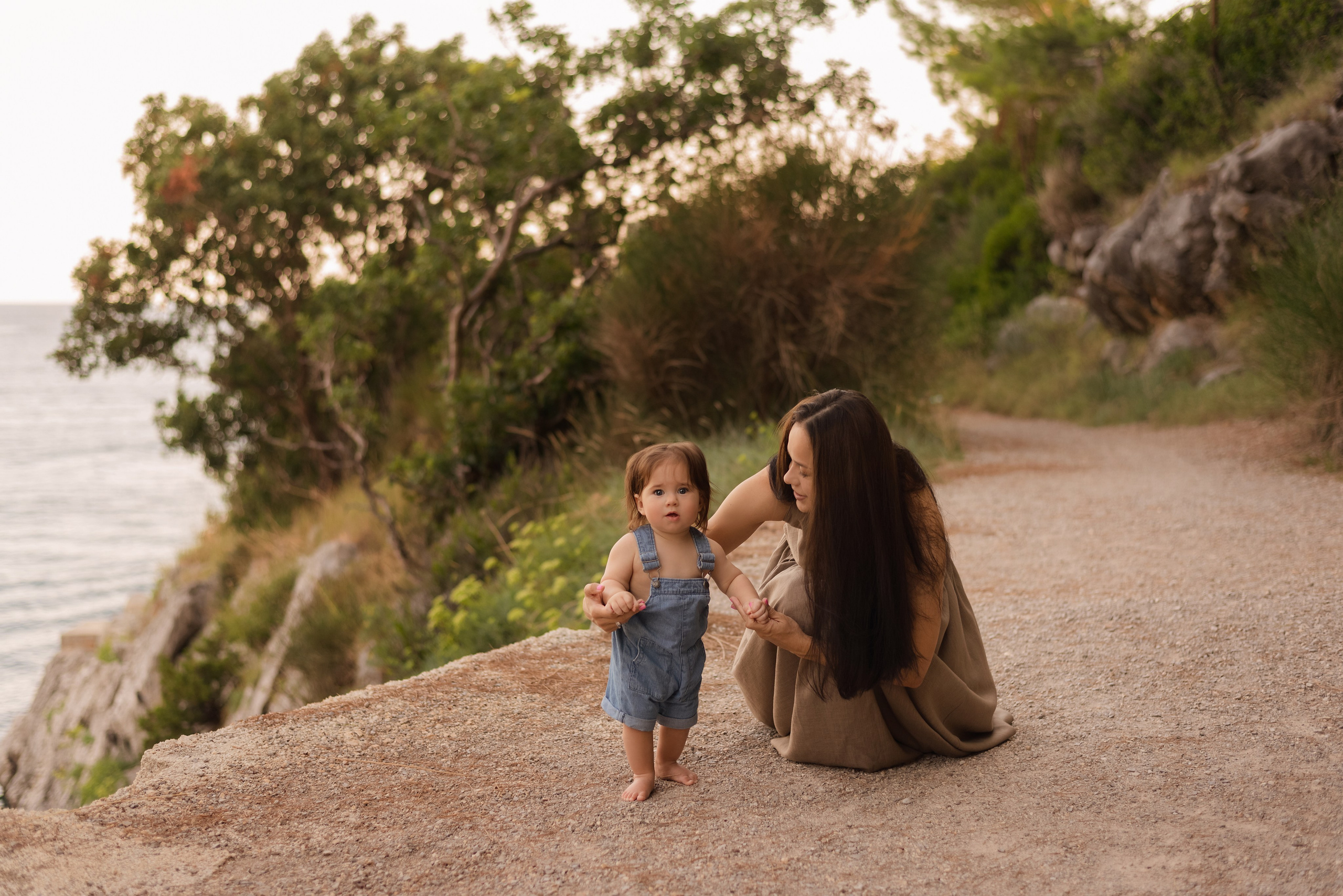 Home photo shoots in Montenegro. Photographer of newborns and children up to a year in Montenegro