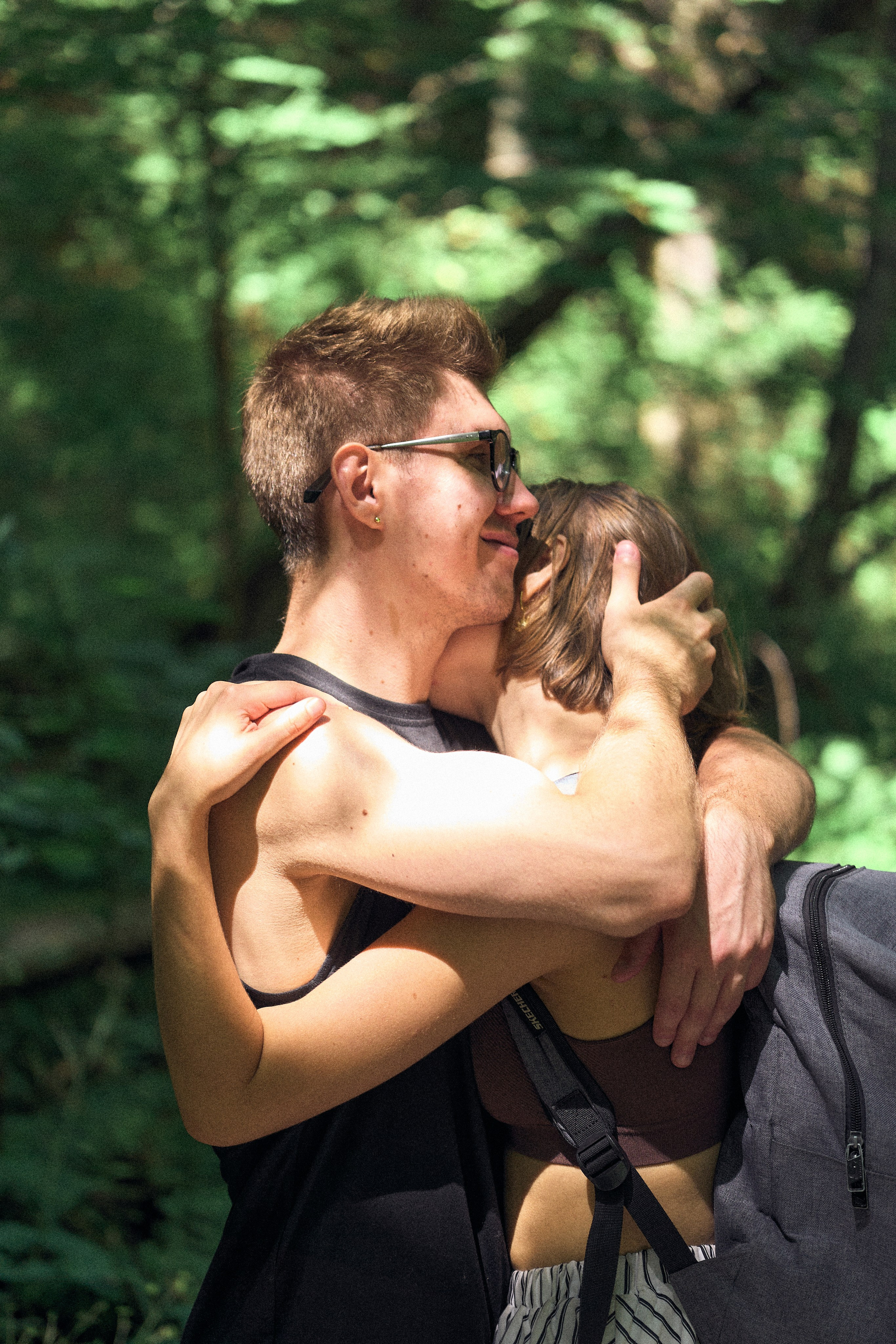 Репортаж трекинга тур группы. Фэшн-фотография и портреты в Владивостоке. Превращаю съёмку в повествование — создаю образы с сюжетом, которые остаются в памяти