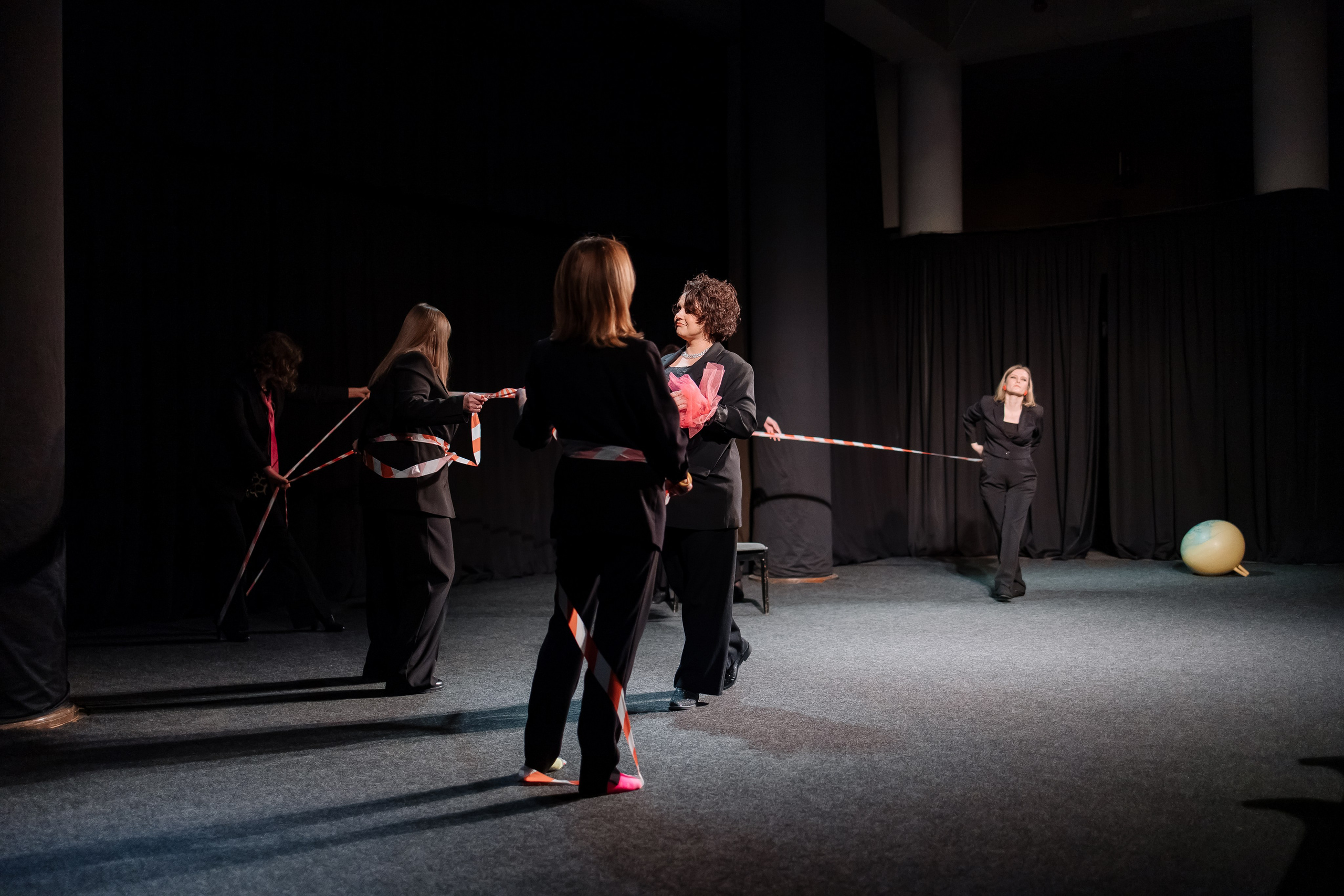 Спектакль. Свадебный фотограф