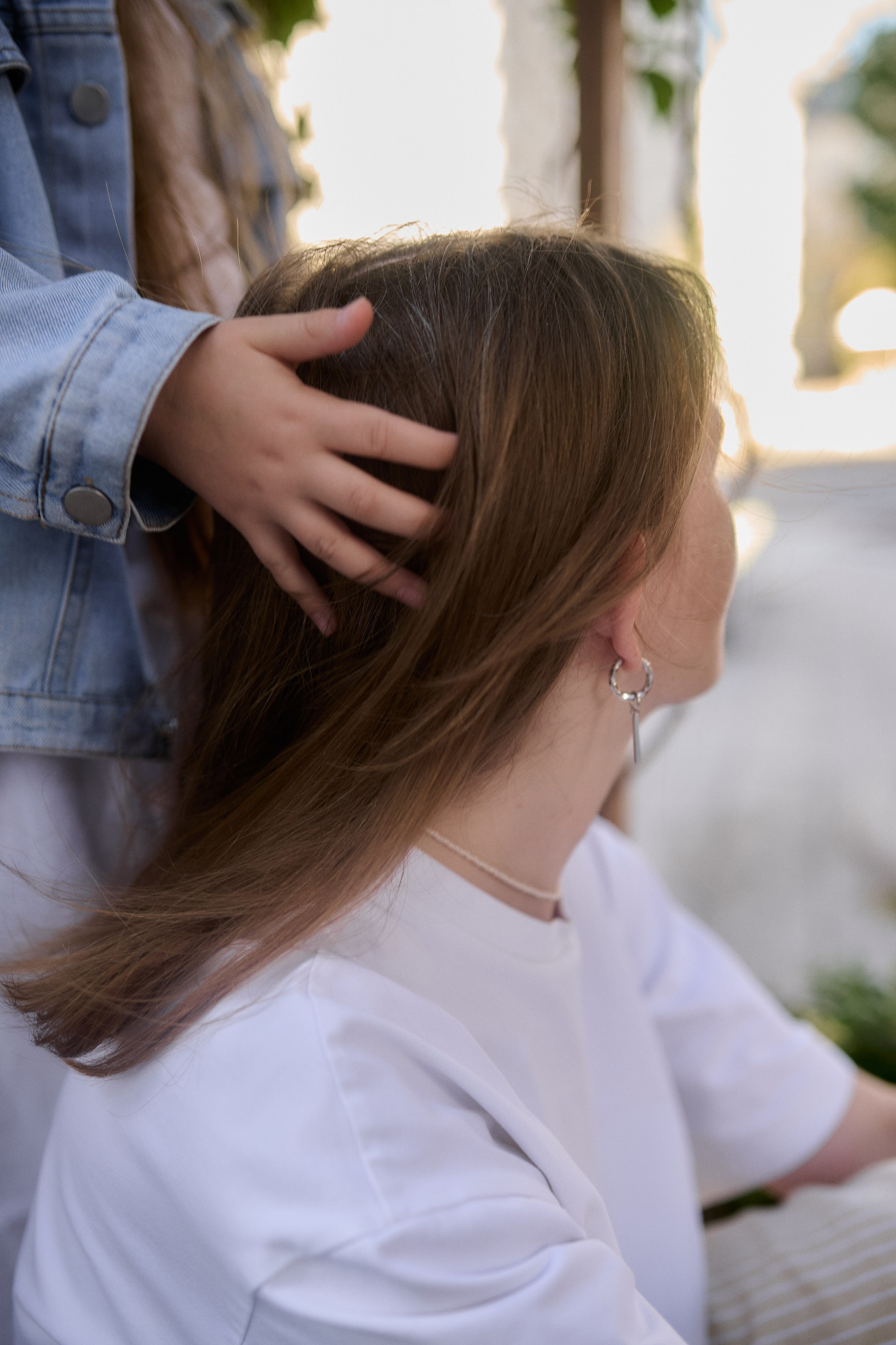 Катя и Ника. Прогулка по Новому Арбату. Семейный и свадебный lifestyle-фотограф в Москве Мария Петрова