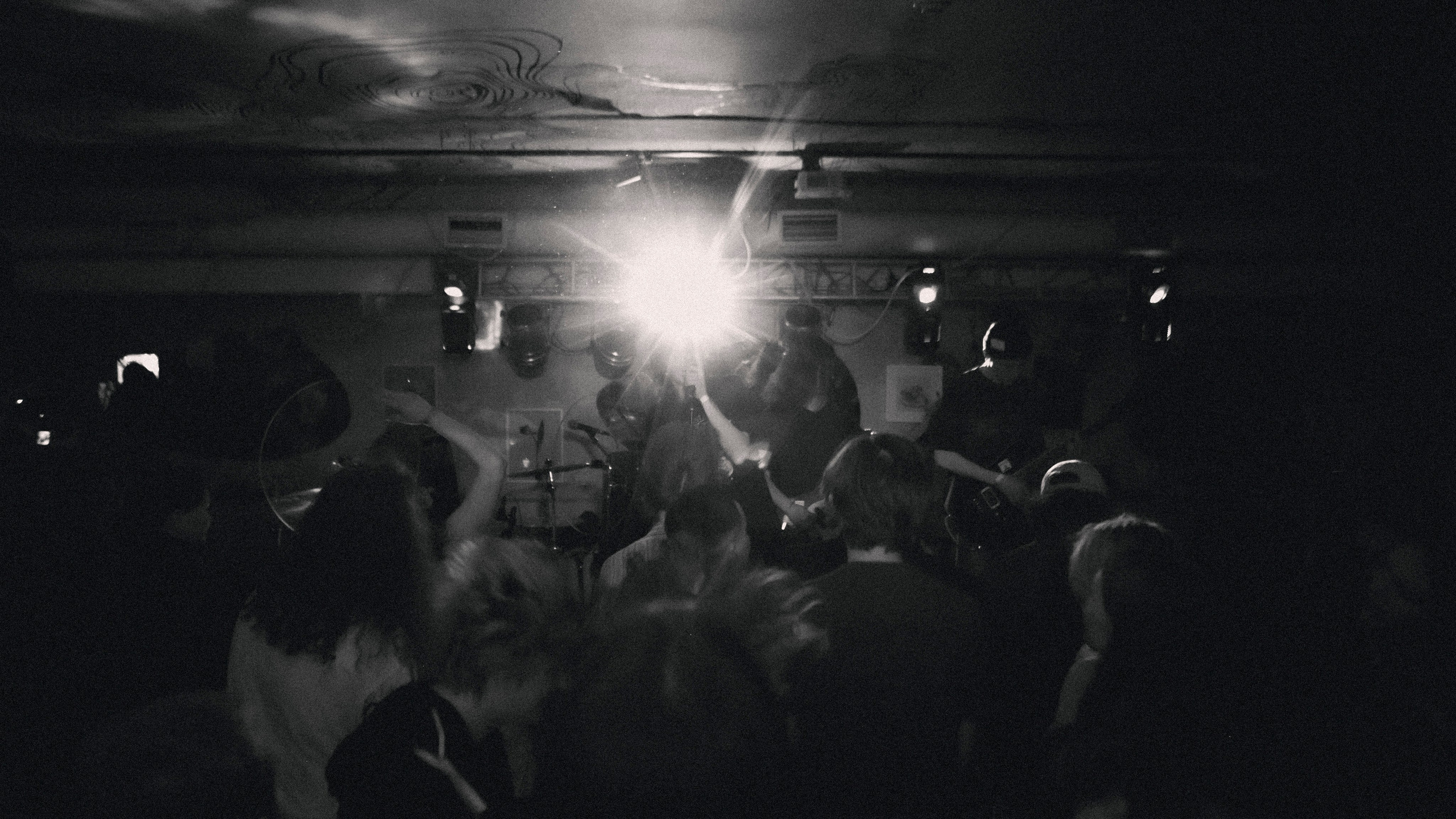 Psychowaves. Фотограф Honi