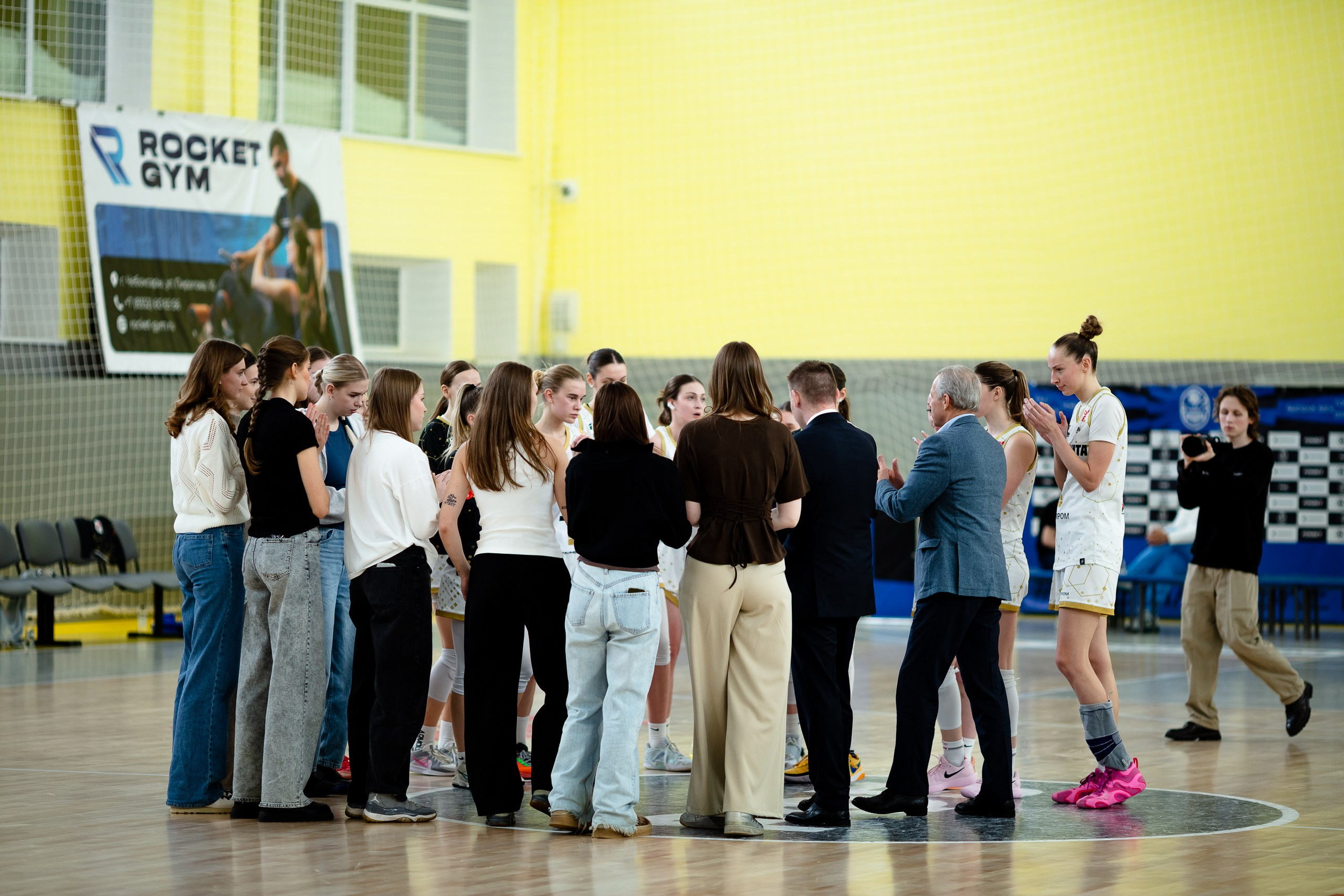 ЧГУ-Атланта — Динамо / 1 игра. Фотография