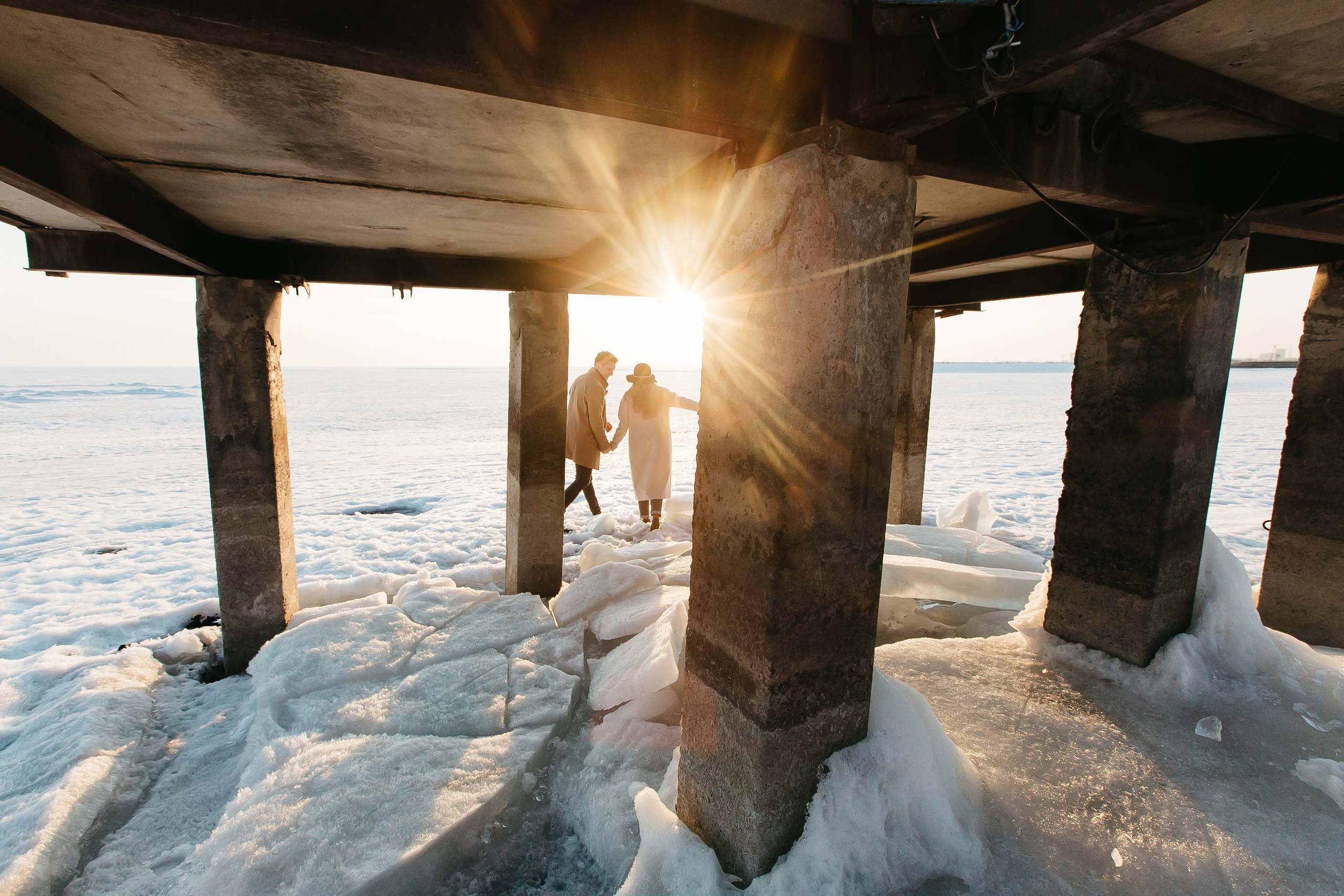 С Солнцем я прощаюсь на закате…а оно в улыбке расплылось))). Душевный фотограф Ваших самых ярких событий Марина Погребняк