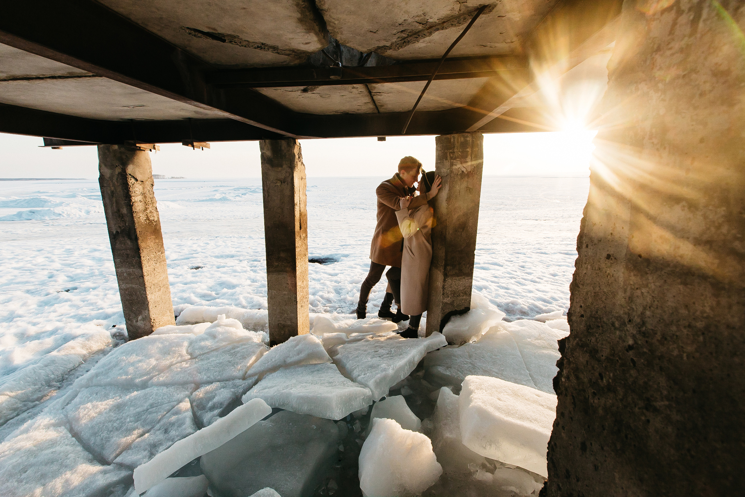 С Солнцем я прощаюсь на закате…а оно в улыбке расплылось))). Душевный фотограф Ваших самых ярких событий Марина Погребняк