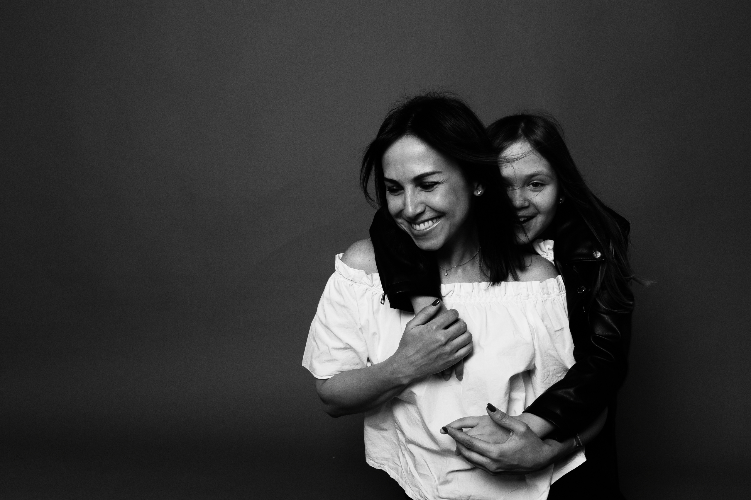 Нам скучно вдвоем никогда не бывает. Душевный фотограф Ваших самых ярких событий Марина Погребняк