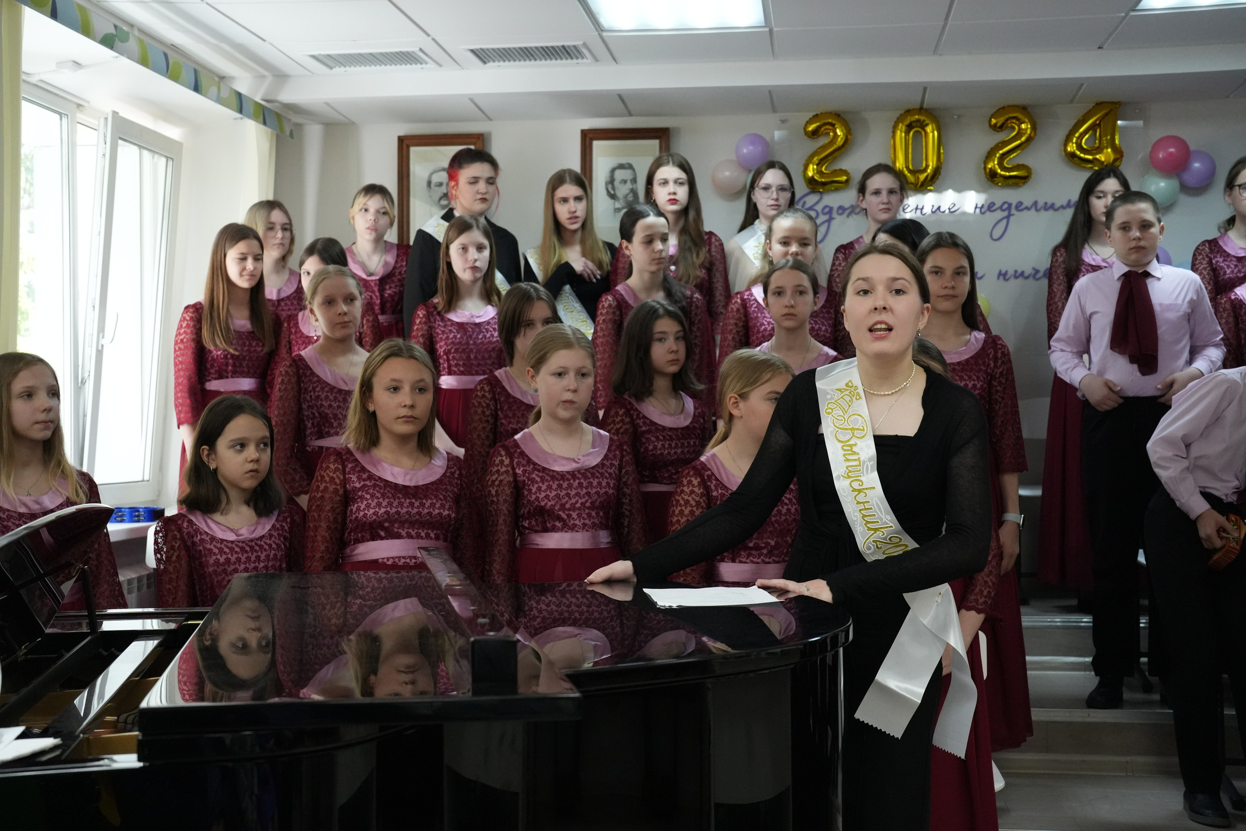 Выпускной в музыкально-хоровой школе г. Москвы № 106. Семейный и детский фотограф в Москве Оксана Чибизова