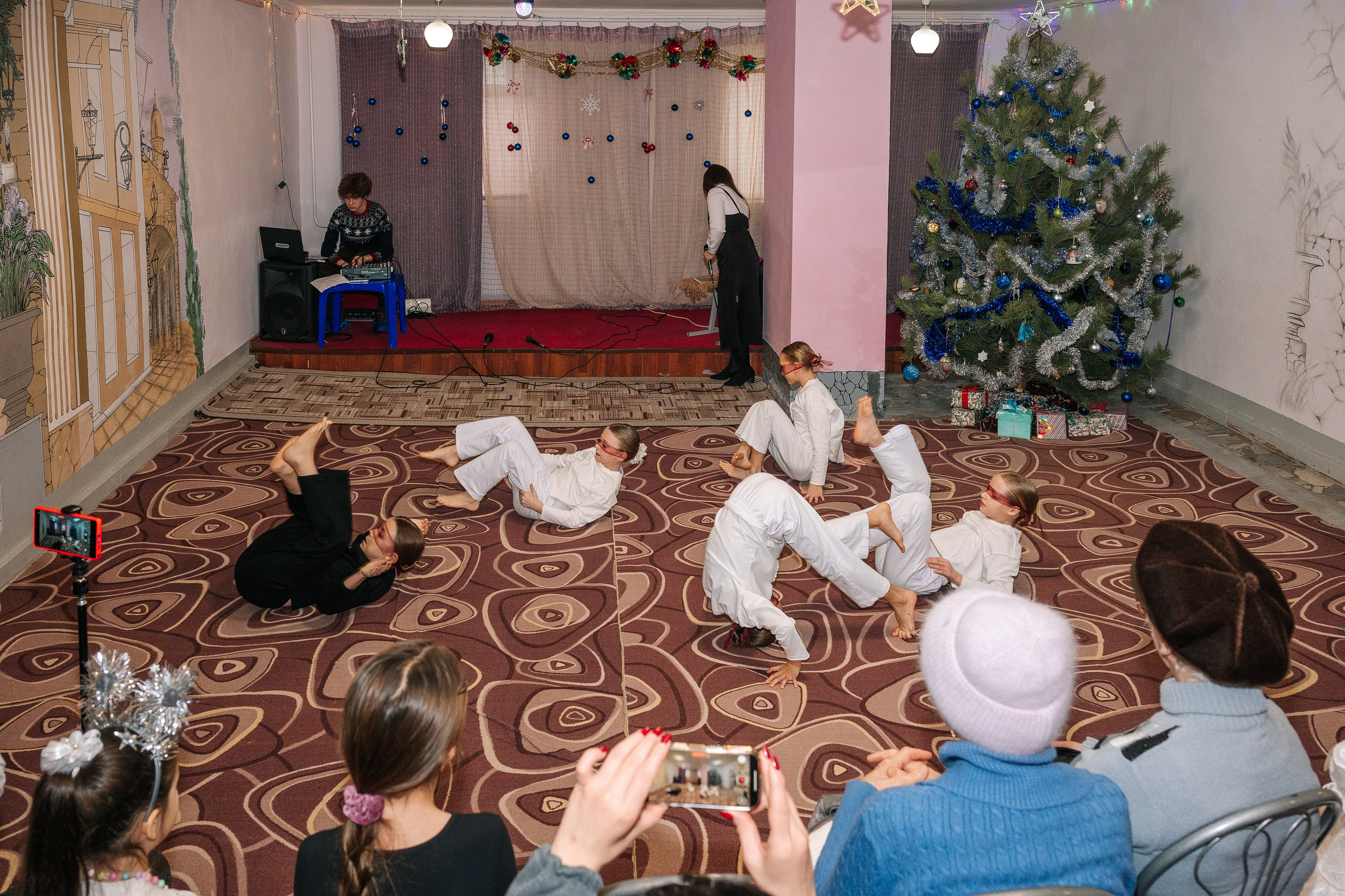 Новогодняя ёлка 2026. Семейный клуб «Открытый город»