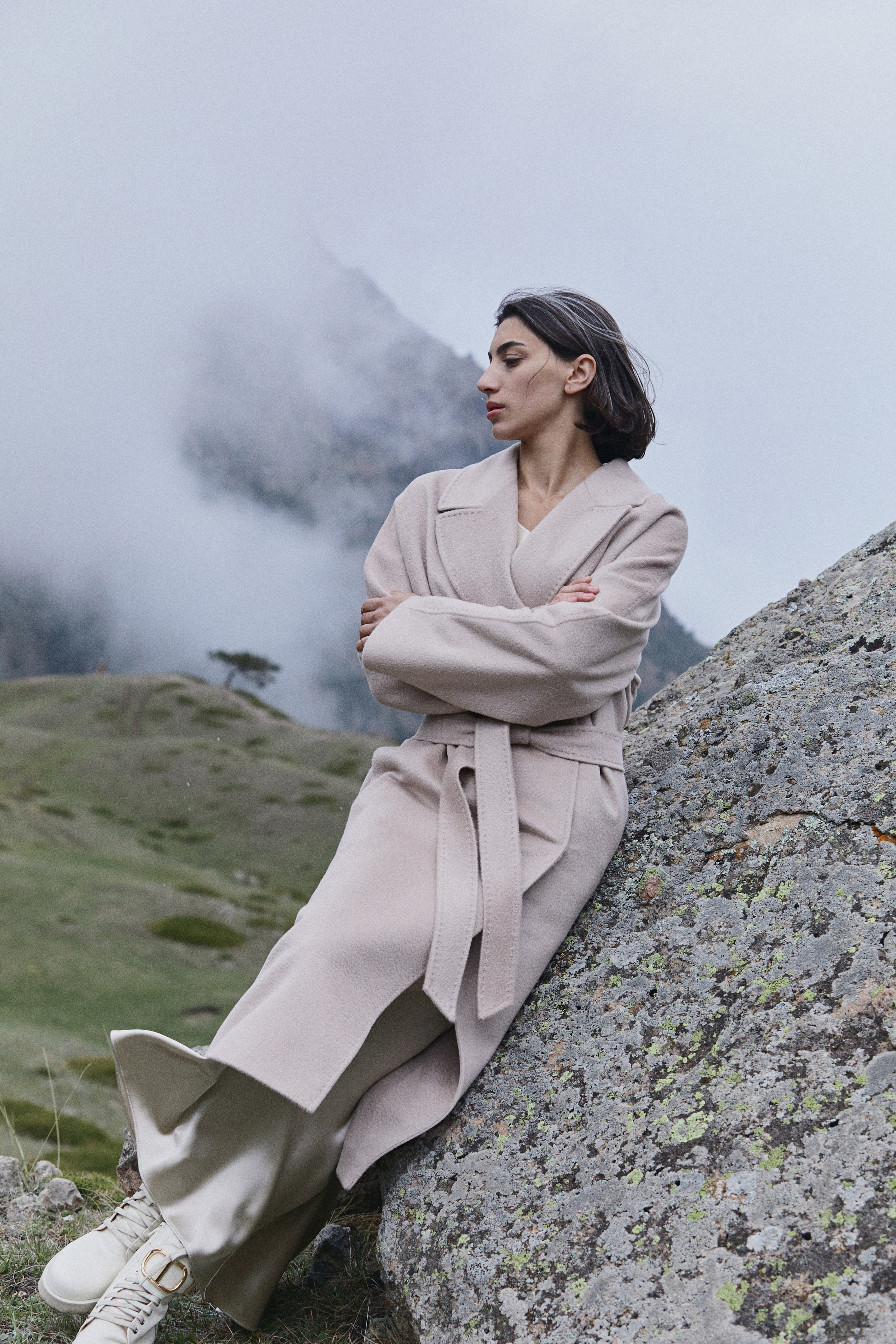 Имиджевая съемка для бренда в горах. Фотограф Продюсер в горах КБР / Москва  Нальчик Горы