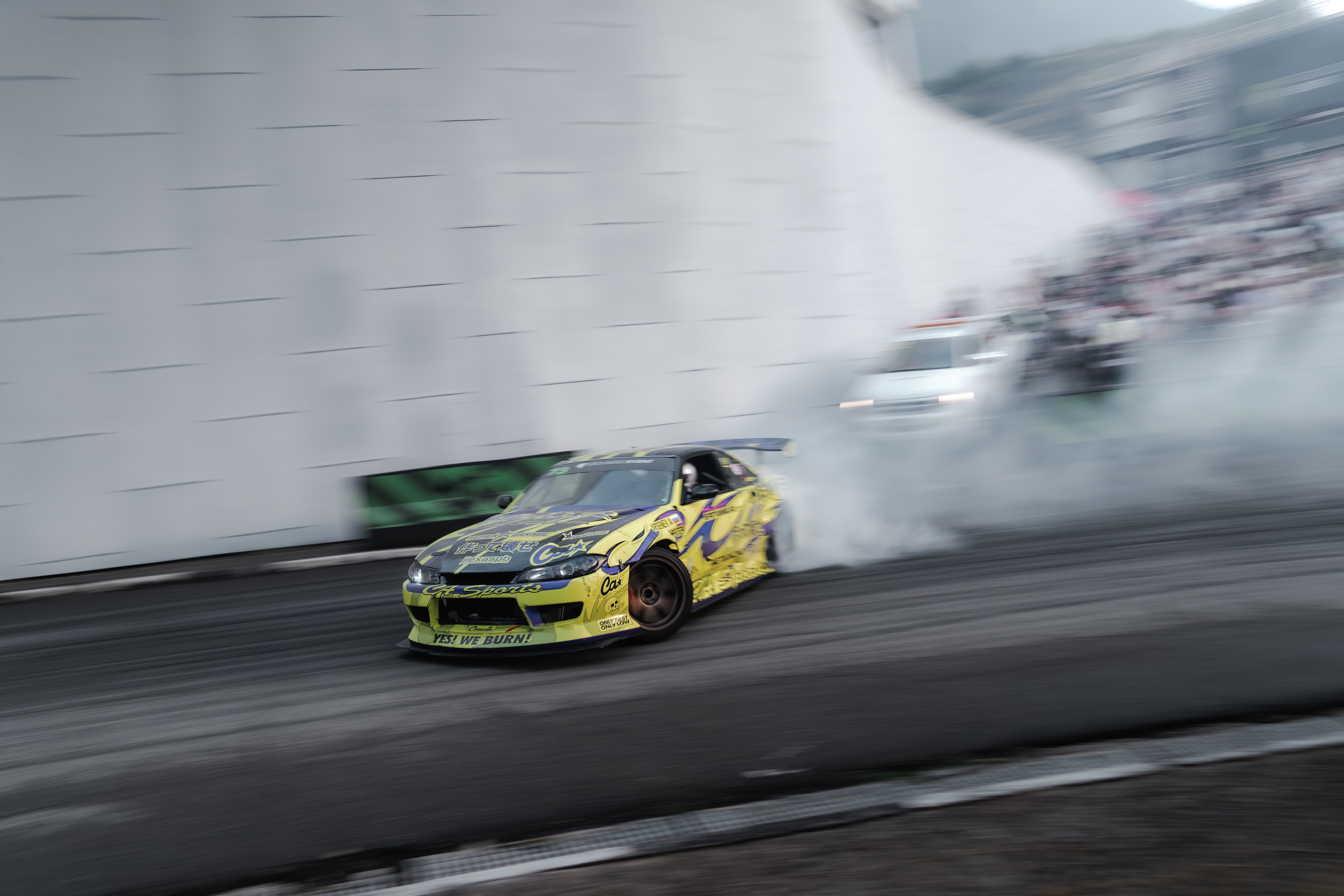 //GROUNDED2025. Автомобильный фотограф