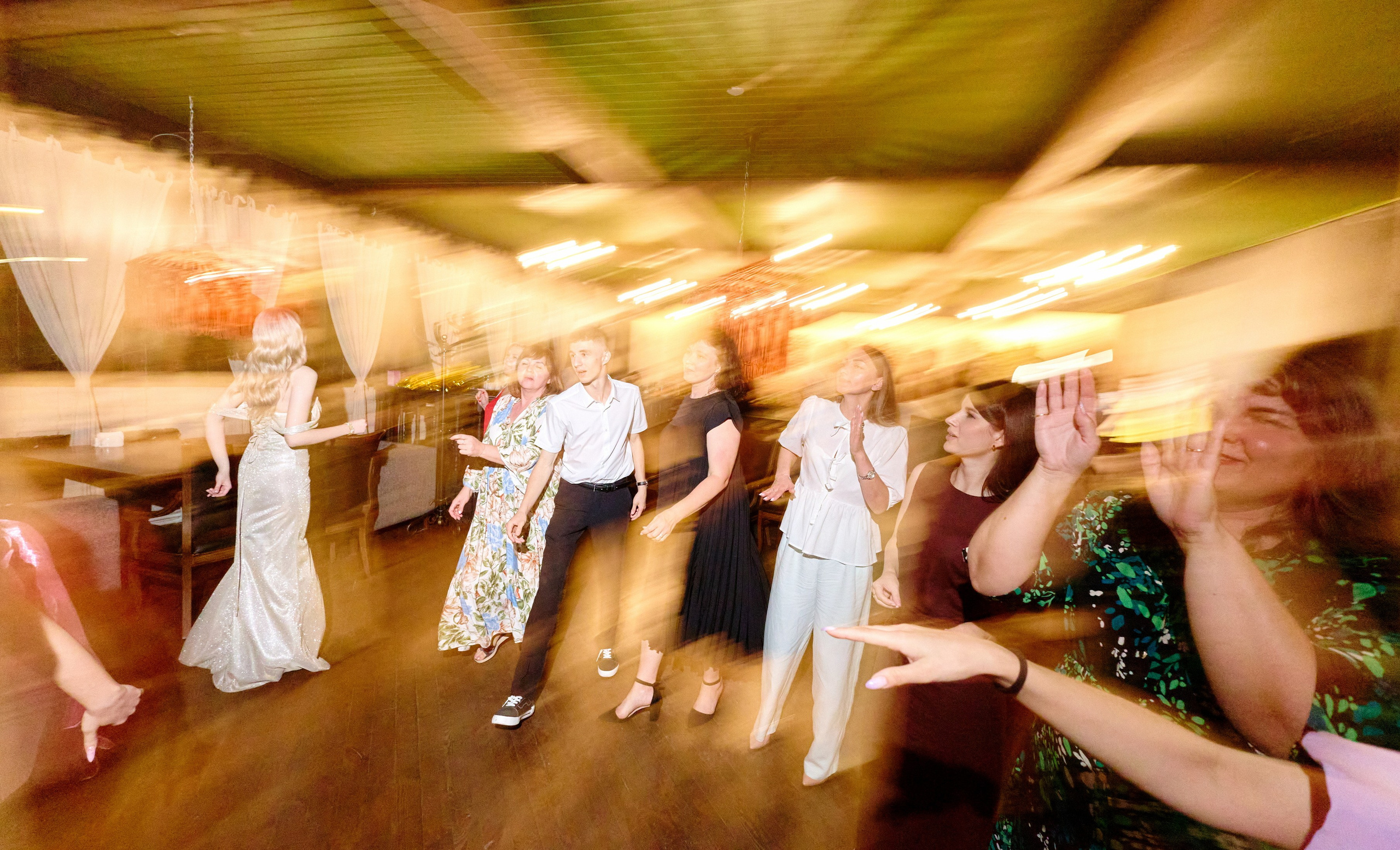 Выпускной 35 Сош. Фотограф Выпускные альбомы Таганрог Сергей Коробченко