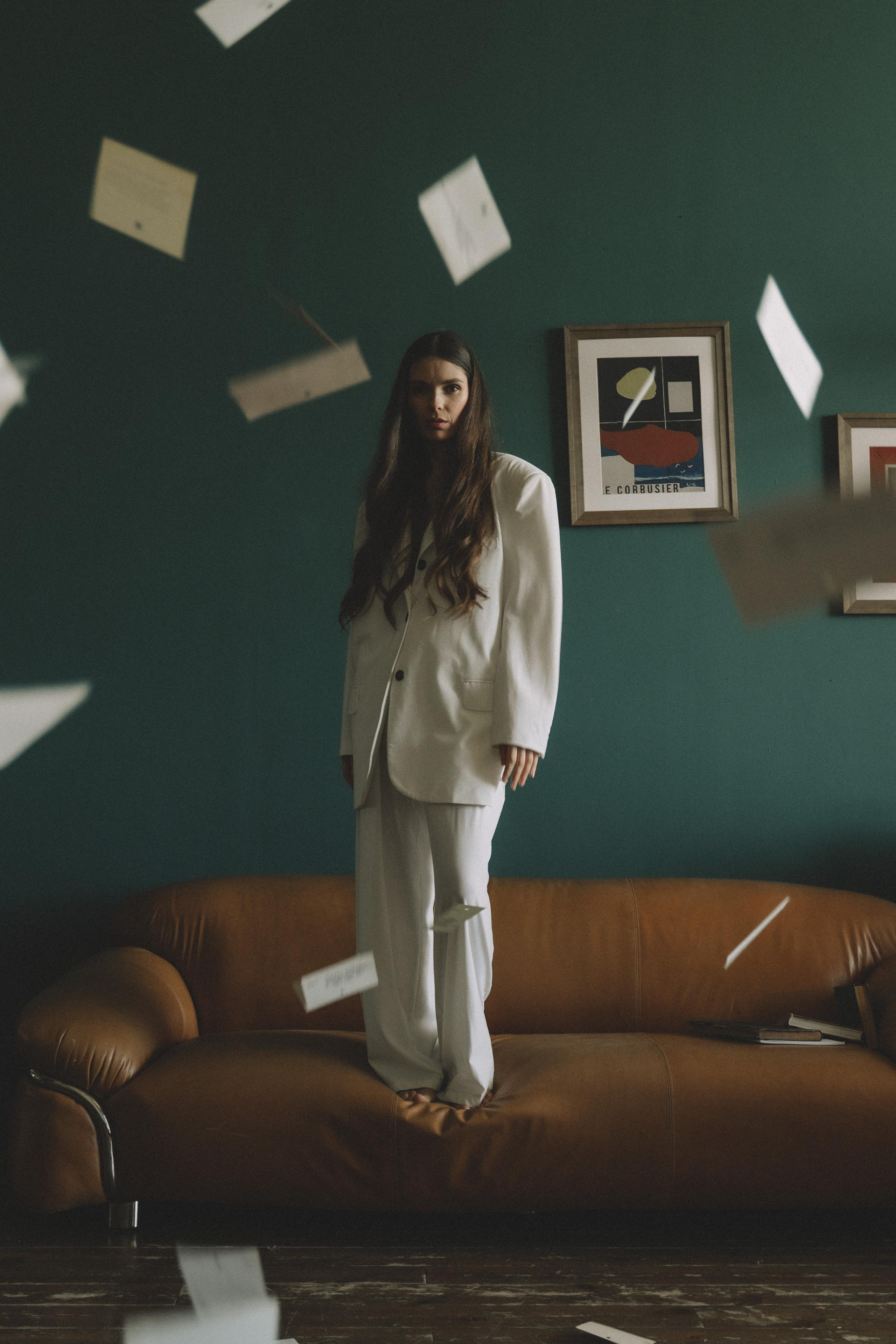 Привет, меня зовут Эмилия. Сниму кино о тебе