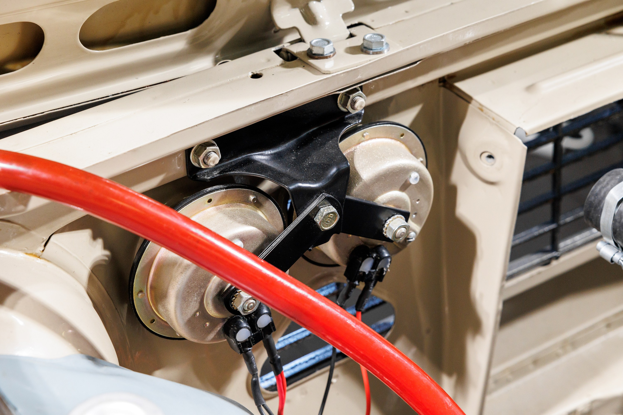 Автомобильная фотосъемка ВАЗ 2101 после реставрации в Бюро "Наследие"