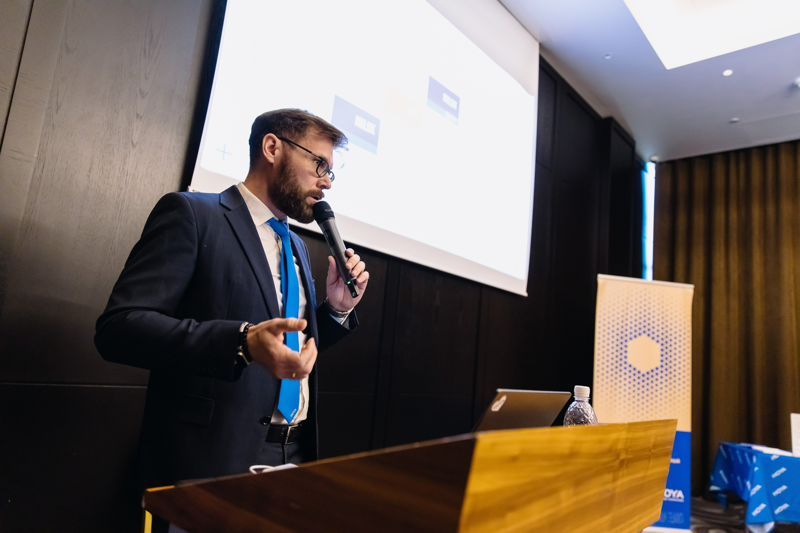 Конференция HOYA для партнёров. Главная