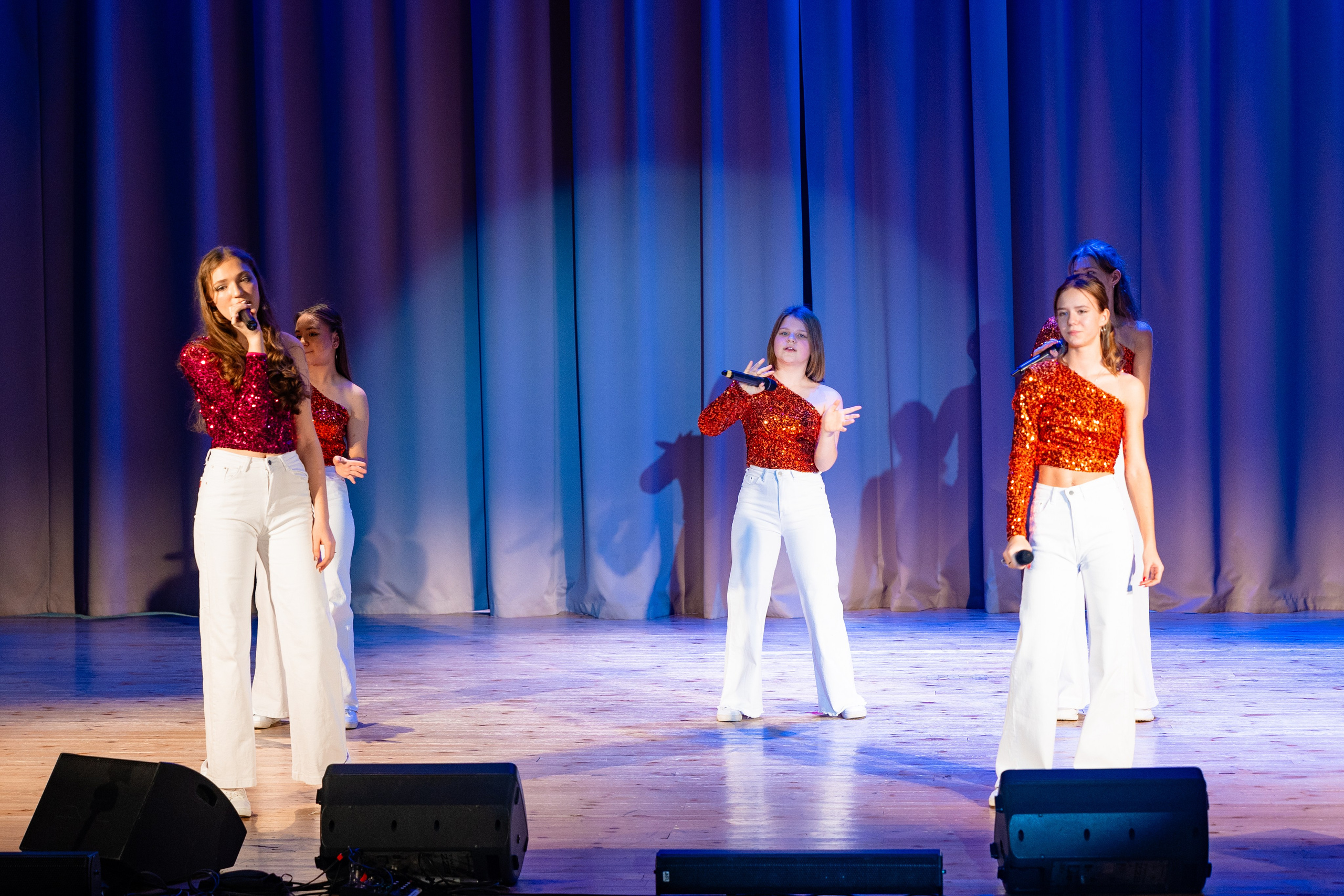 Концерт ДК Буривестник. Фотограф Никита Комаров