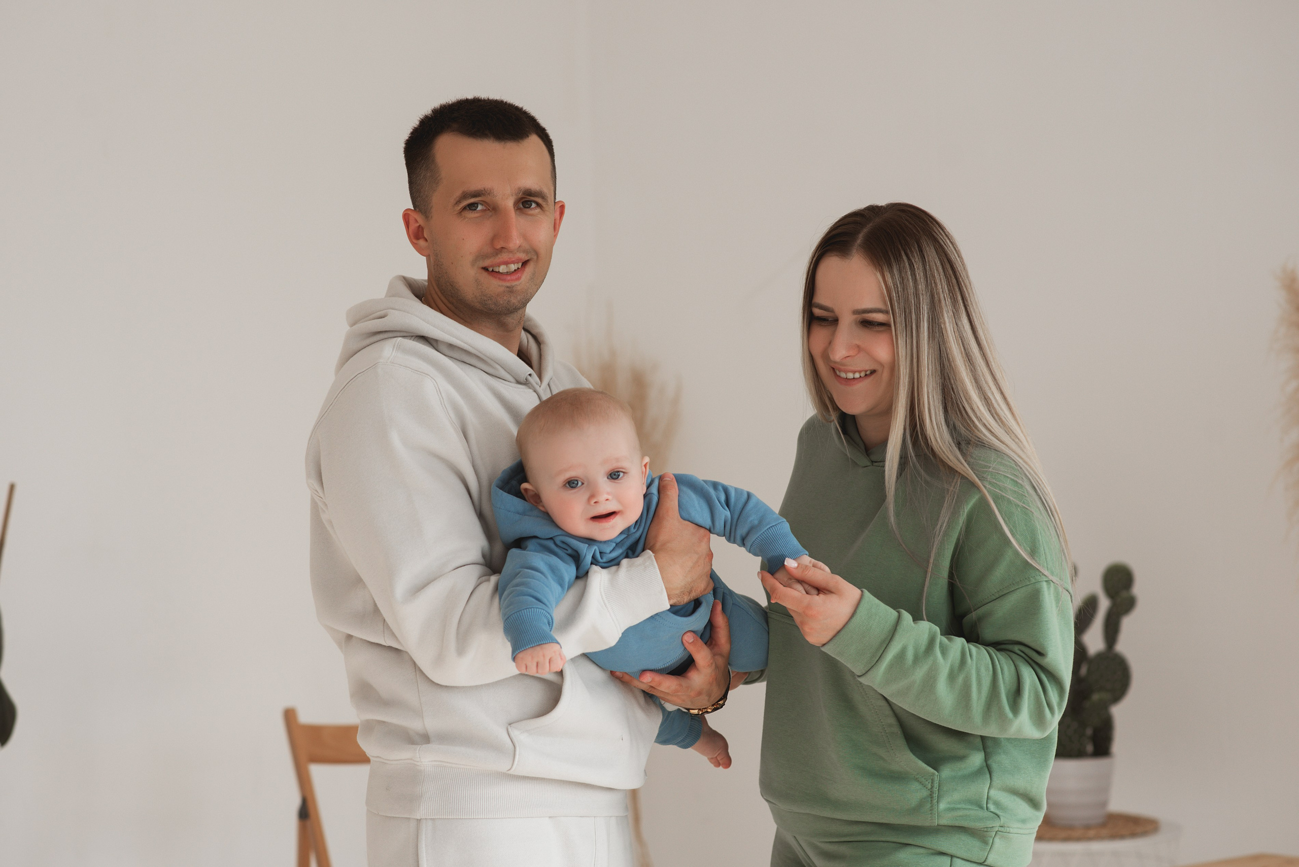 Семейная фотосессия Полина Игорь Богдан. Семейный фотограф в Южно-Сахалинске Анастасия Лимарева