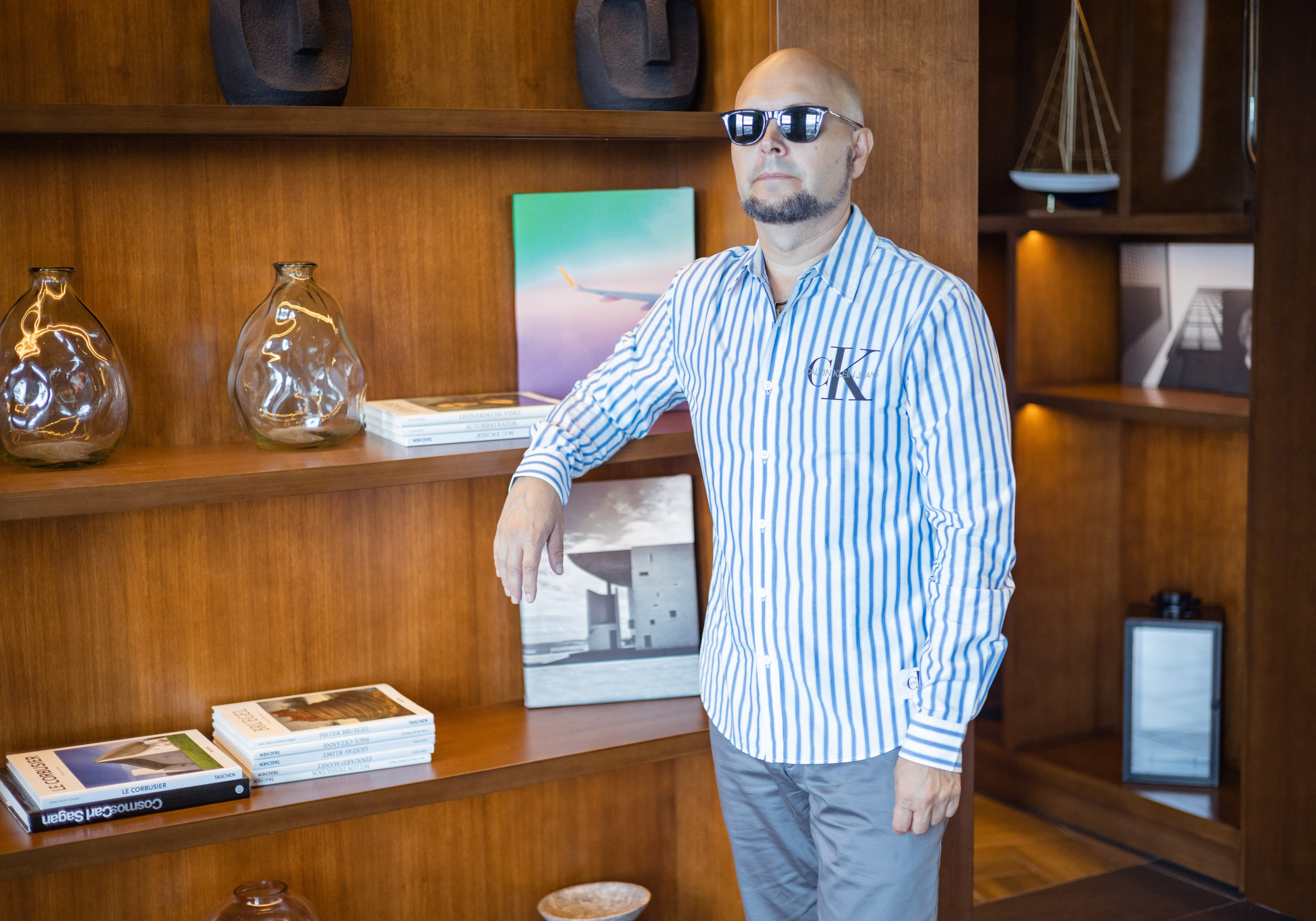 Konstantin psychologist -content for social media. Family, portrait, content photo in Costa Rica Evgeniya Besprozvannykh