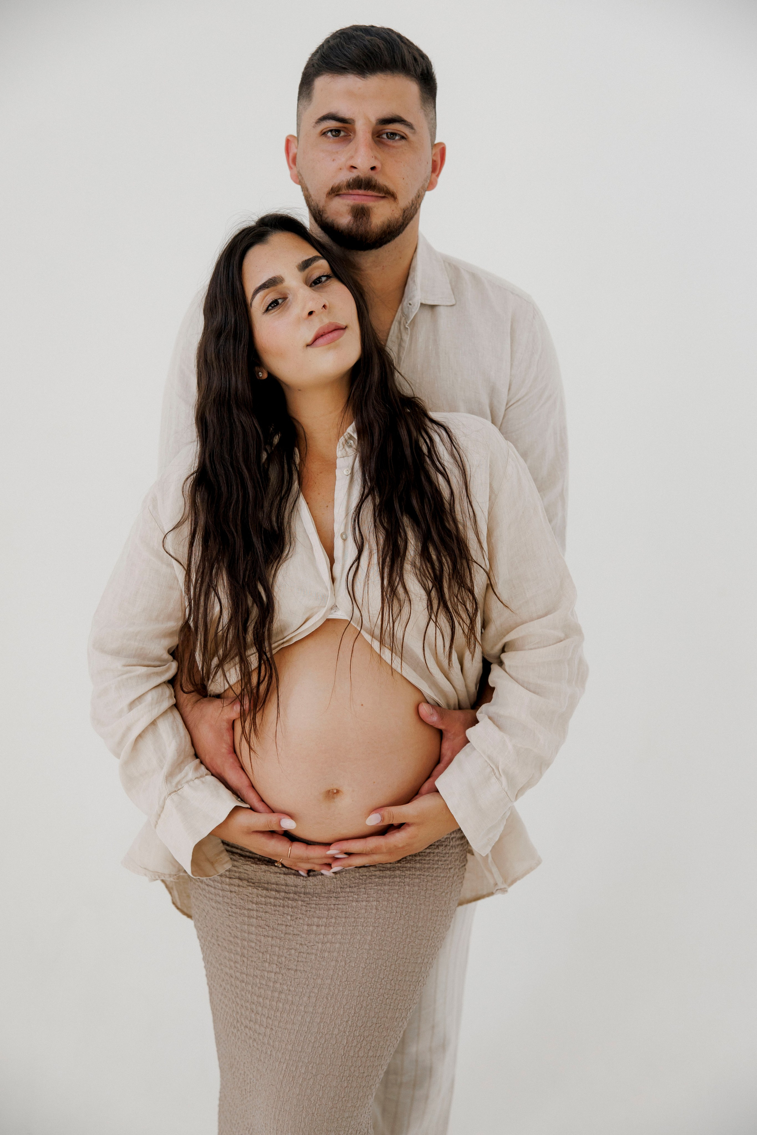 Pregnancy photoshoot inside the Grey Studio. Главная