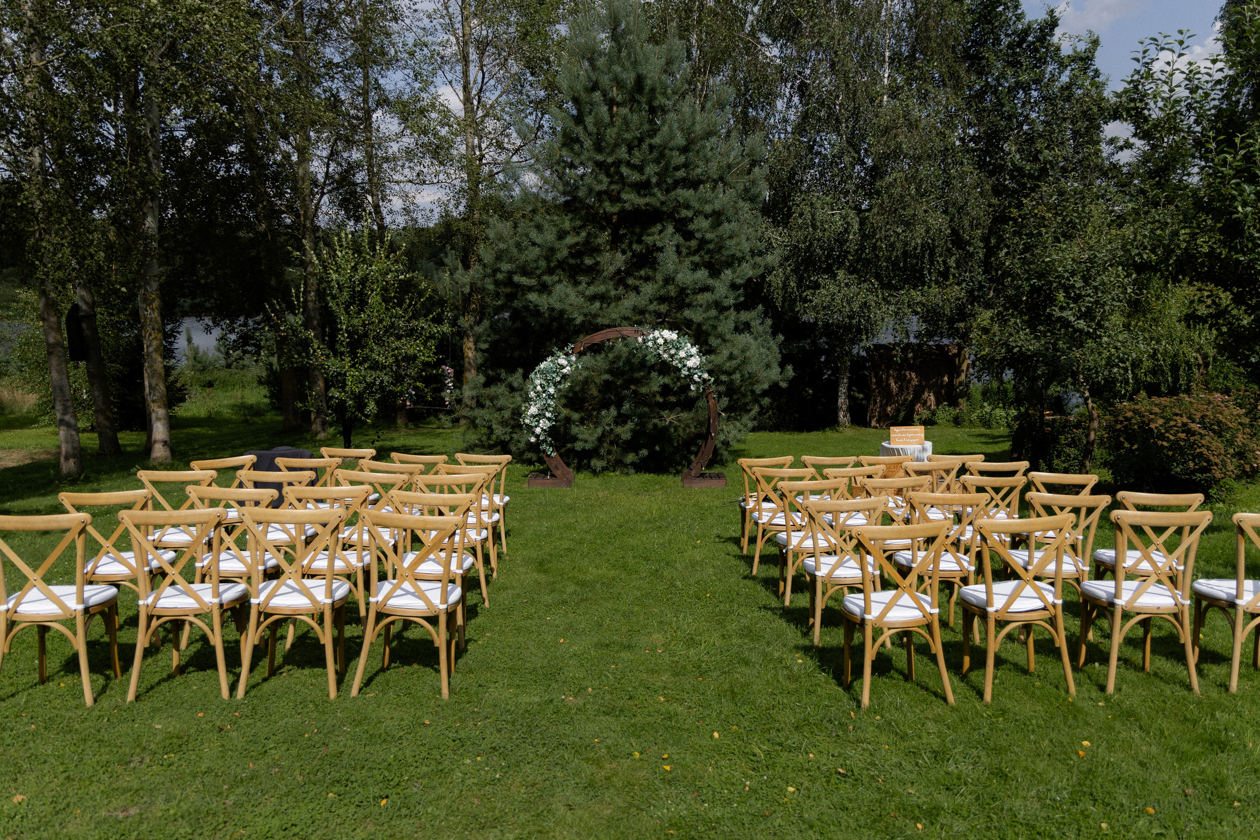 Свадебная фотосессия в агроусадьбе Лабодянка в Минске. Свадебный фотограф в Минске/Беларуси Сергей Спиридонов