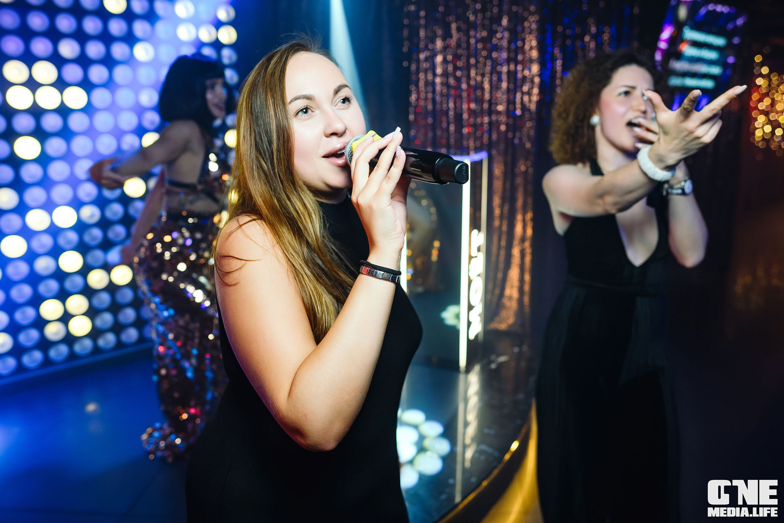 Фоторепортаж из караоке-клуба Эйфория. One Media Life: фоторепортажи, фотоотчеты с мероприятий и заведений