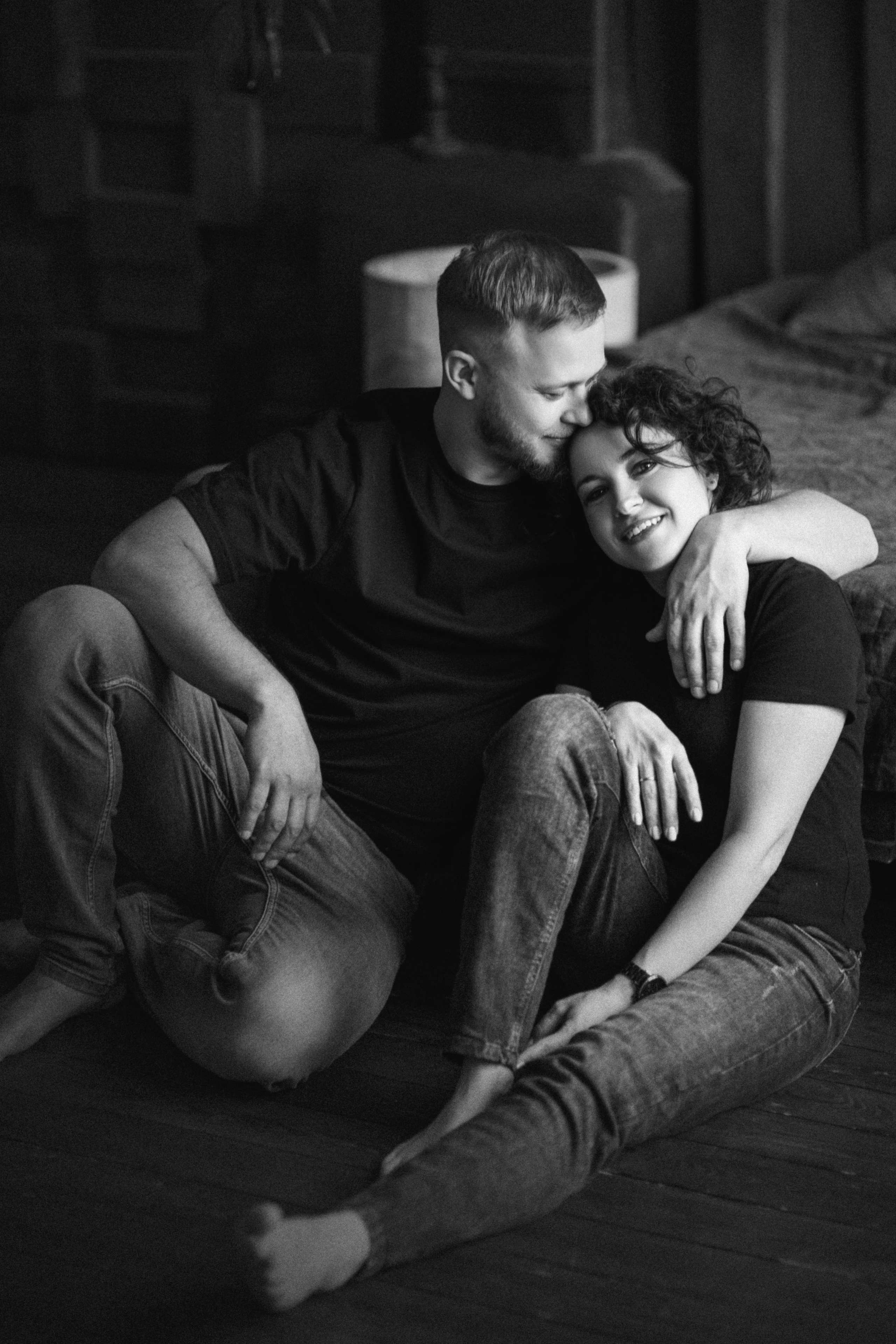 Стильная фотосессия влюбленных в студии — уют и эмоции в каждом кадре. Профессиональный фотограф в Москве. Елена Шуваева