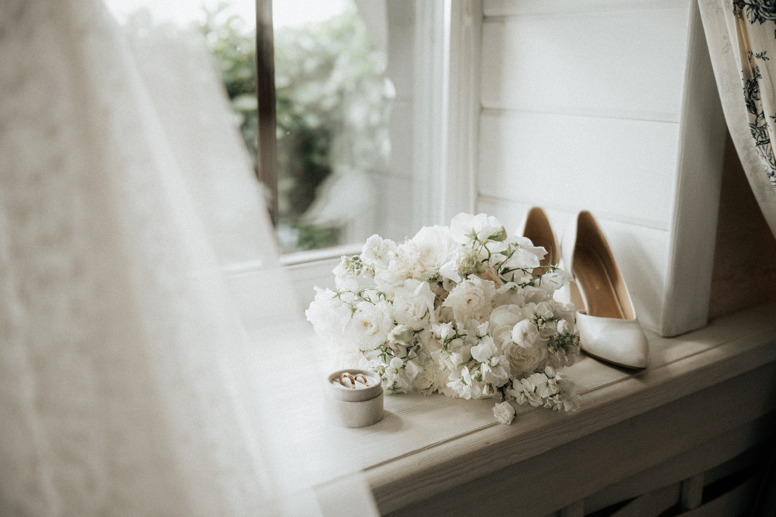 Свадебные фотографии. Фотограф в Барнауле Дарья Бутурлакина. Люби.Цени.Касайся