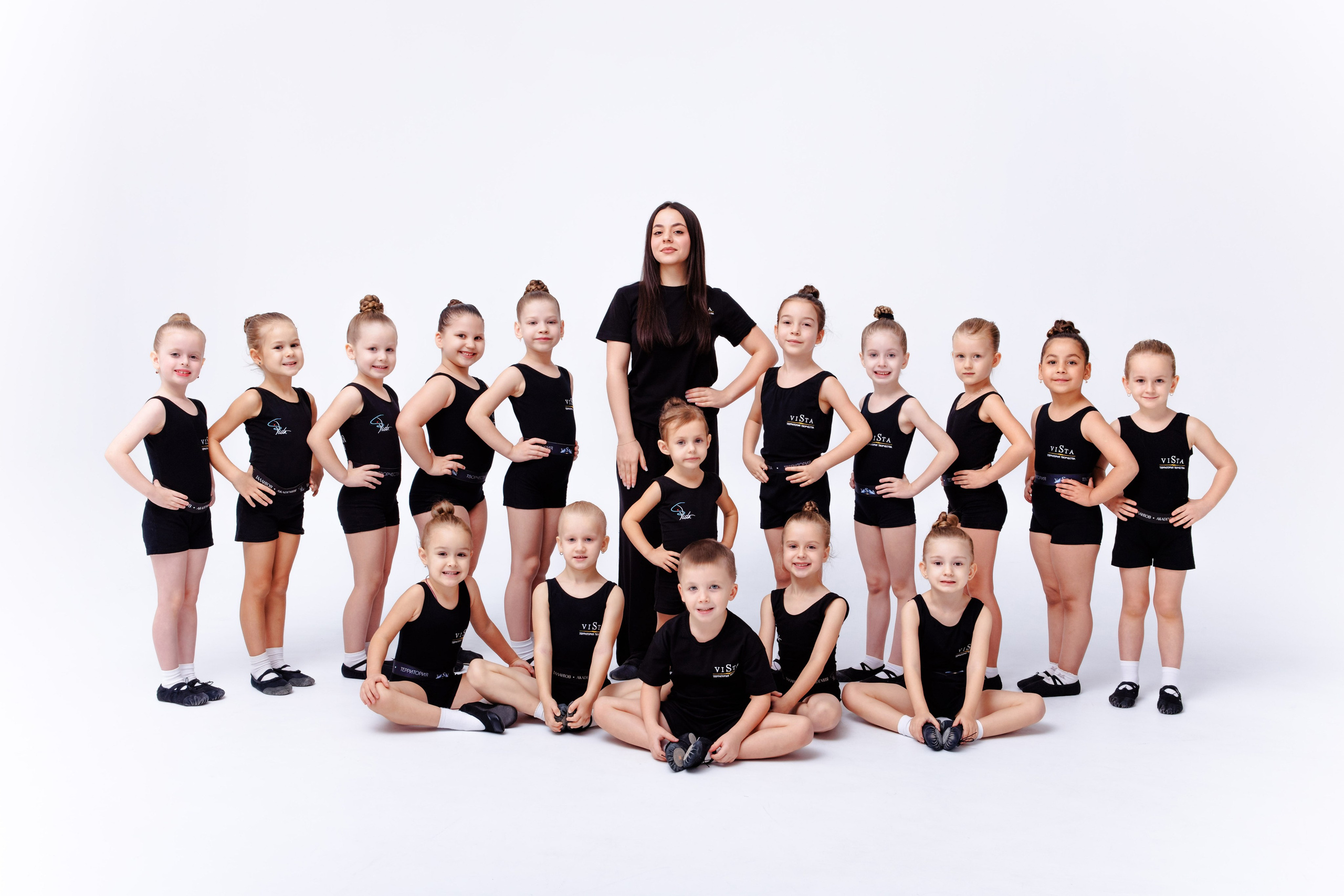 Индивидуальная съемка. Выпускные школьные фото­альбомы для школ и детских садов в Волгограде и Волжском