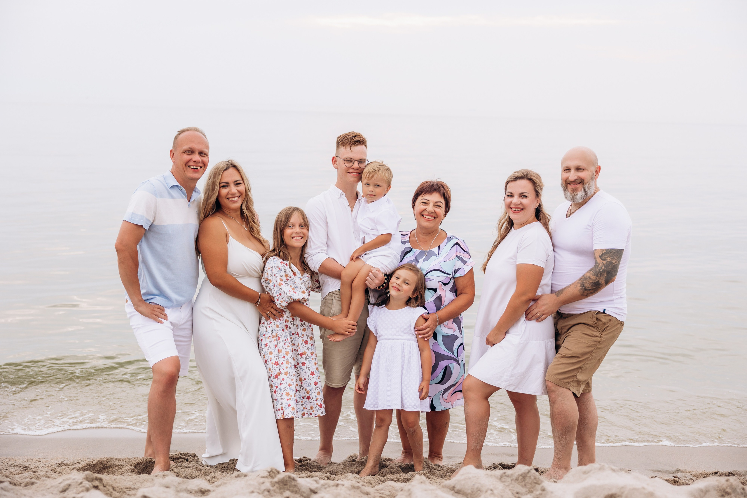 Большая семья Мечниково (Балтийск) море лето. Фотограф в Калининграде свадебная фотография, репортажная, фотосессии