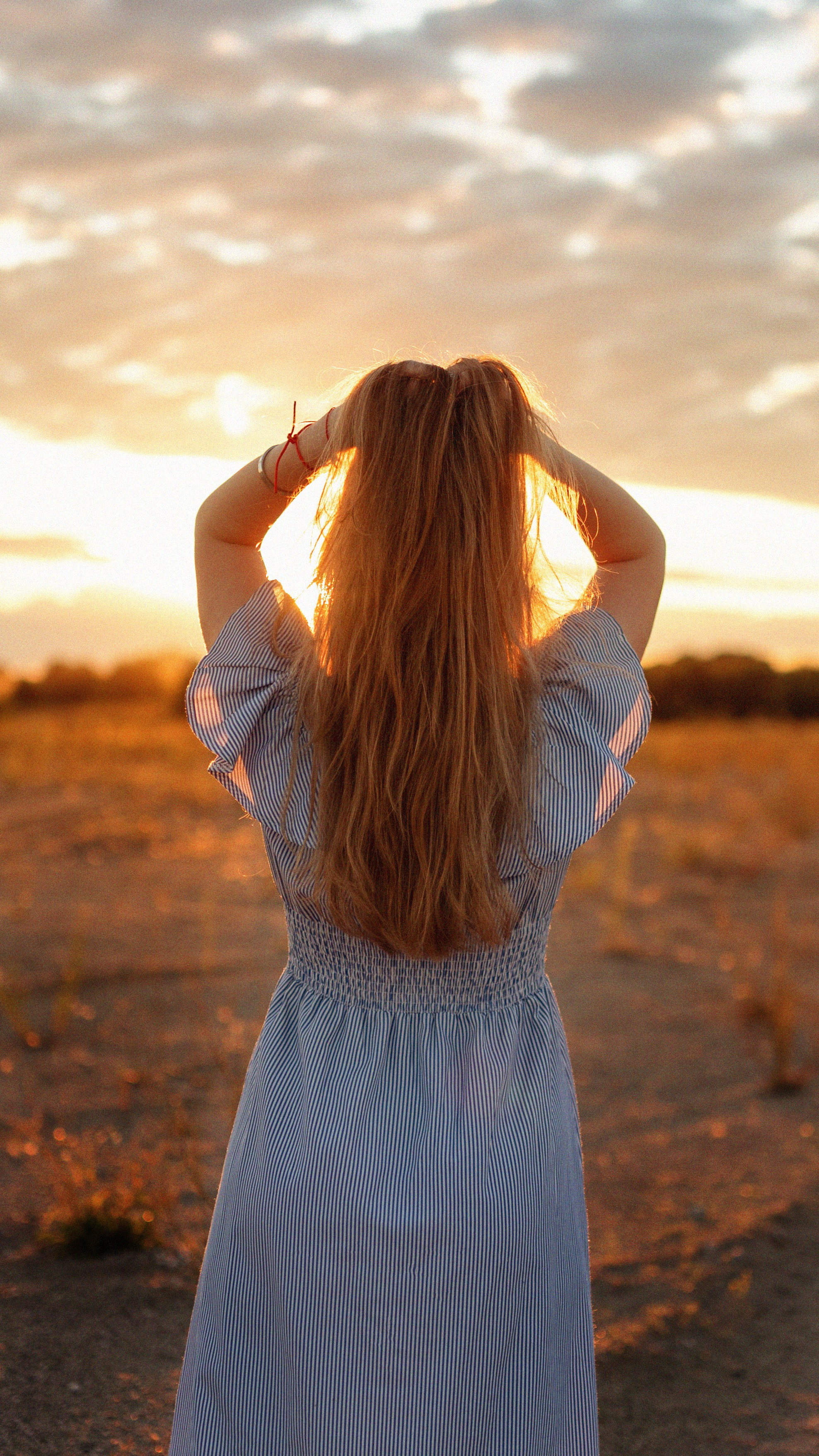 Даша на песчаном озере. Портретная и репортажная съёмка