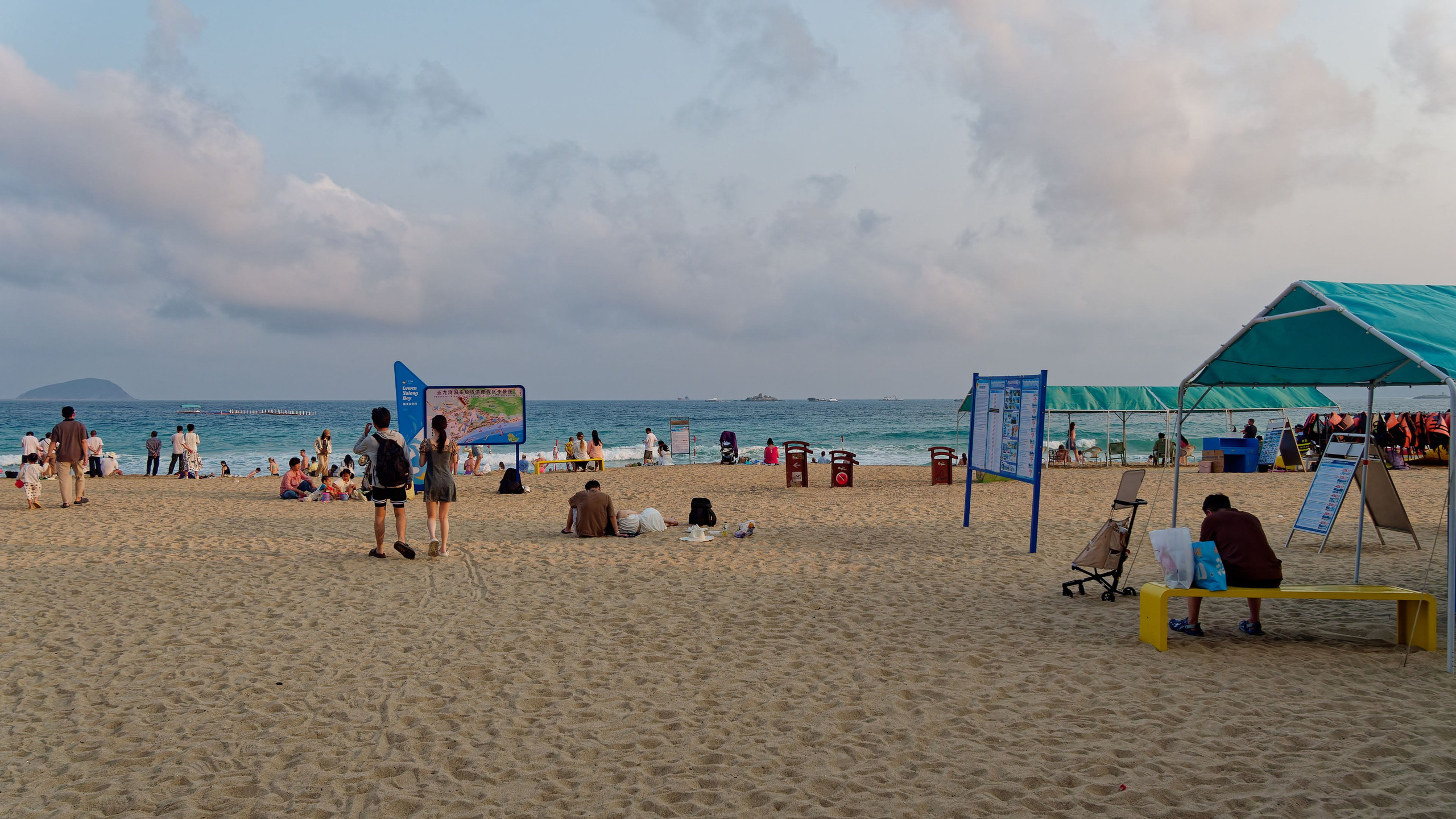 Хайнань 2026, море и пляж. Фотопрогулки по Миру