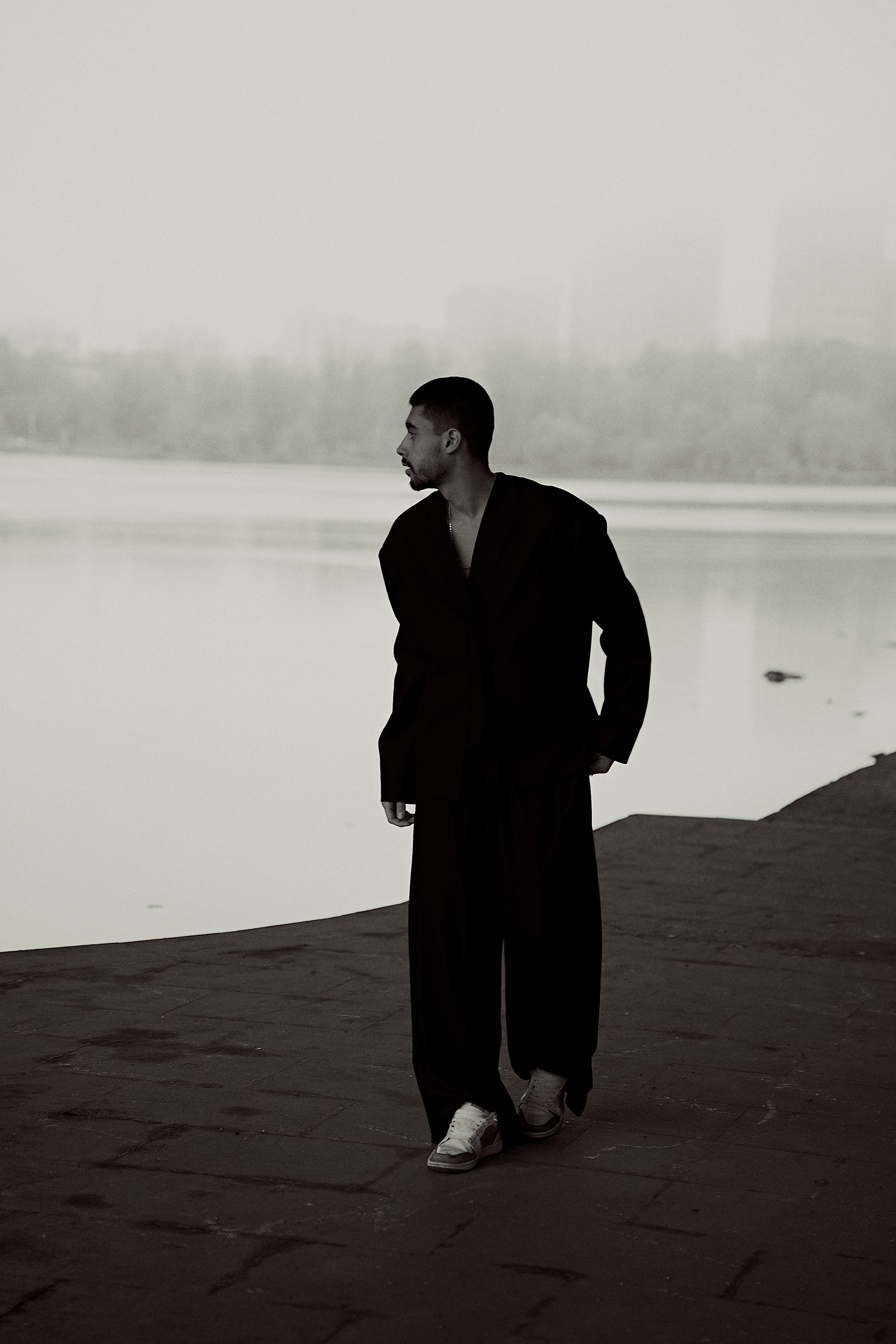 AZIZ. Yekaterinburg, Sochi, Istanbul, Tiflis-Bshari Zaana’da fotoğrafçı