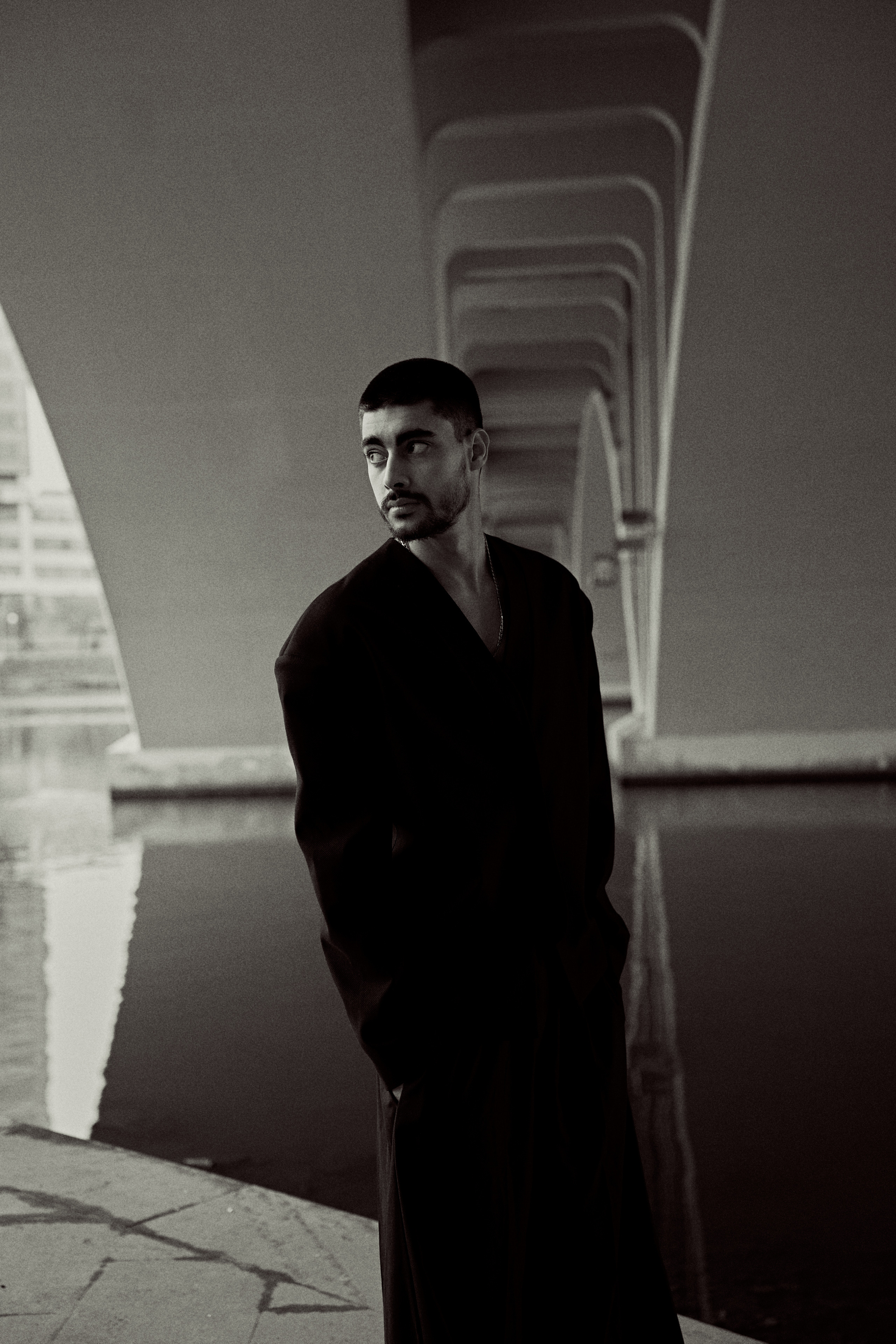 AZIZ. Yekaterinburg, Sochi, Istanbul, Tiflis-Bshari Zaana’da fotoğrafçı