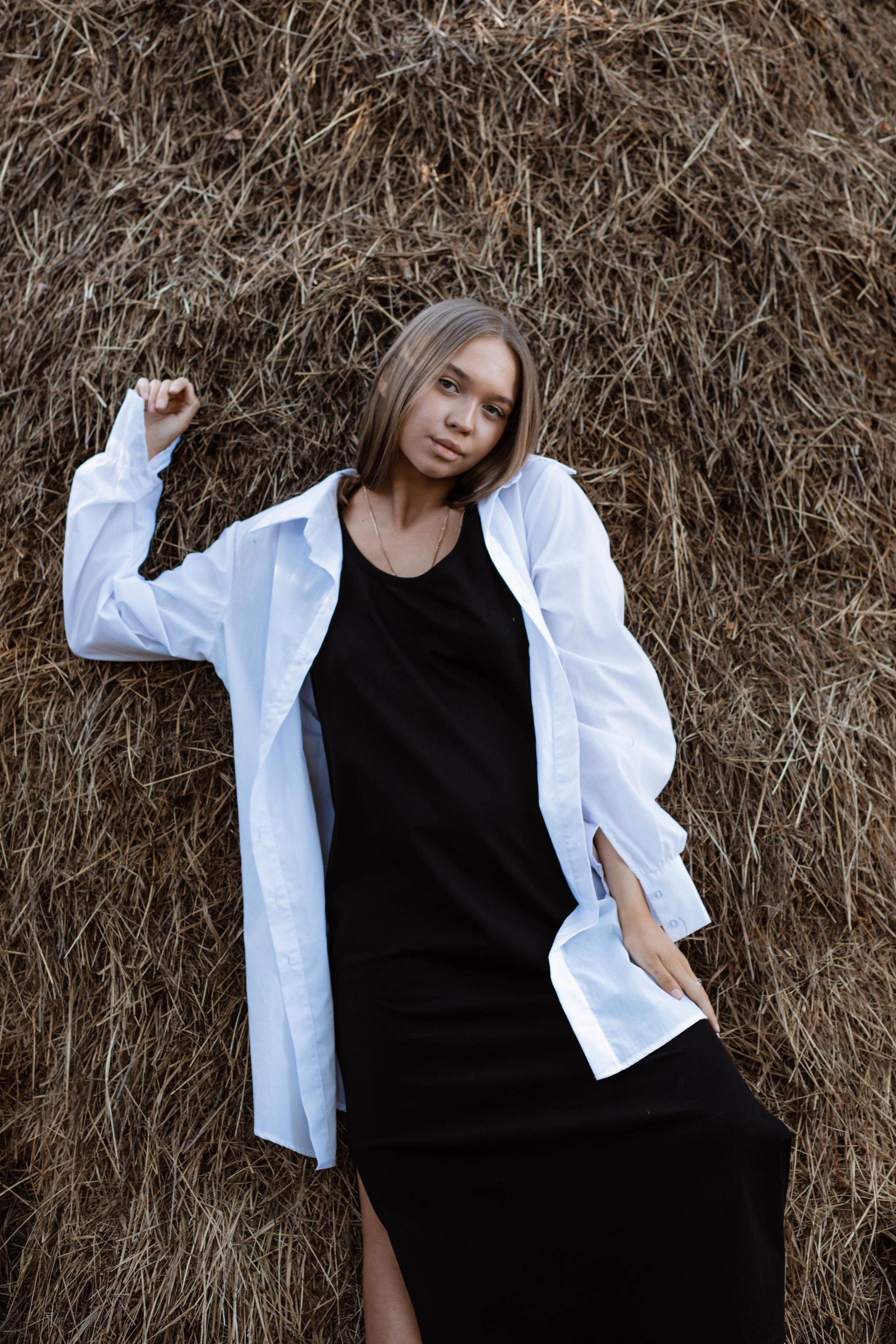 KSYUSHA. Yekaterinburg, Sochi, Istanbul, Tiflis-Bshari Zaana’da fotoğrafçı