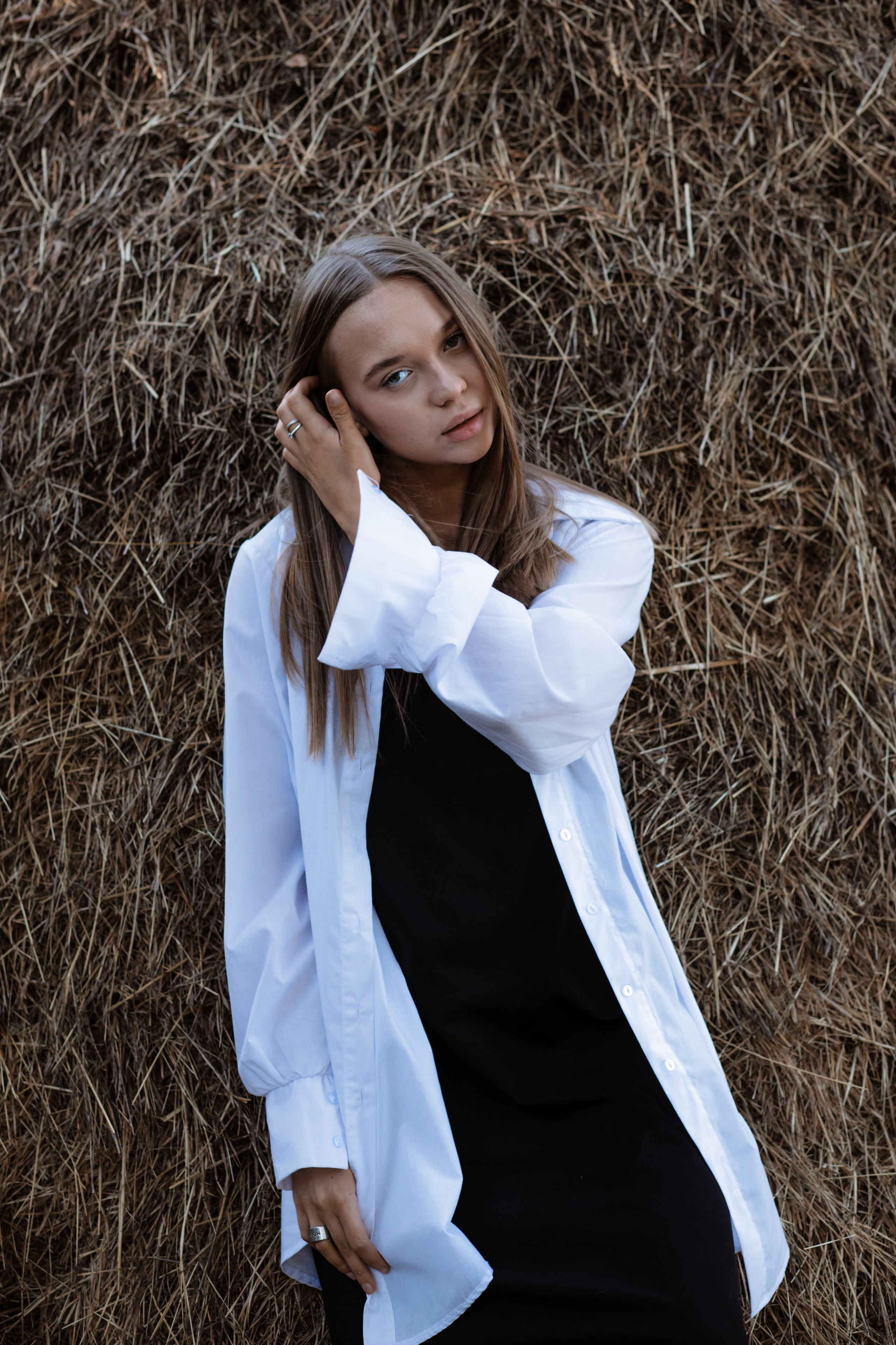 KSYUSHA. Yekaterinburg, Sochi, Istanbul, Tiflis-Bshari Zaana’da fotoğrafçı