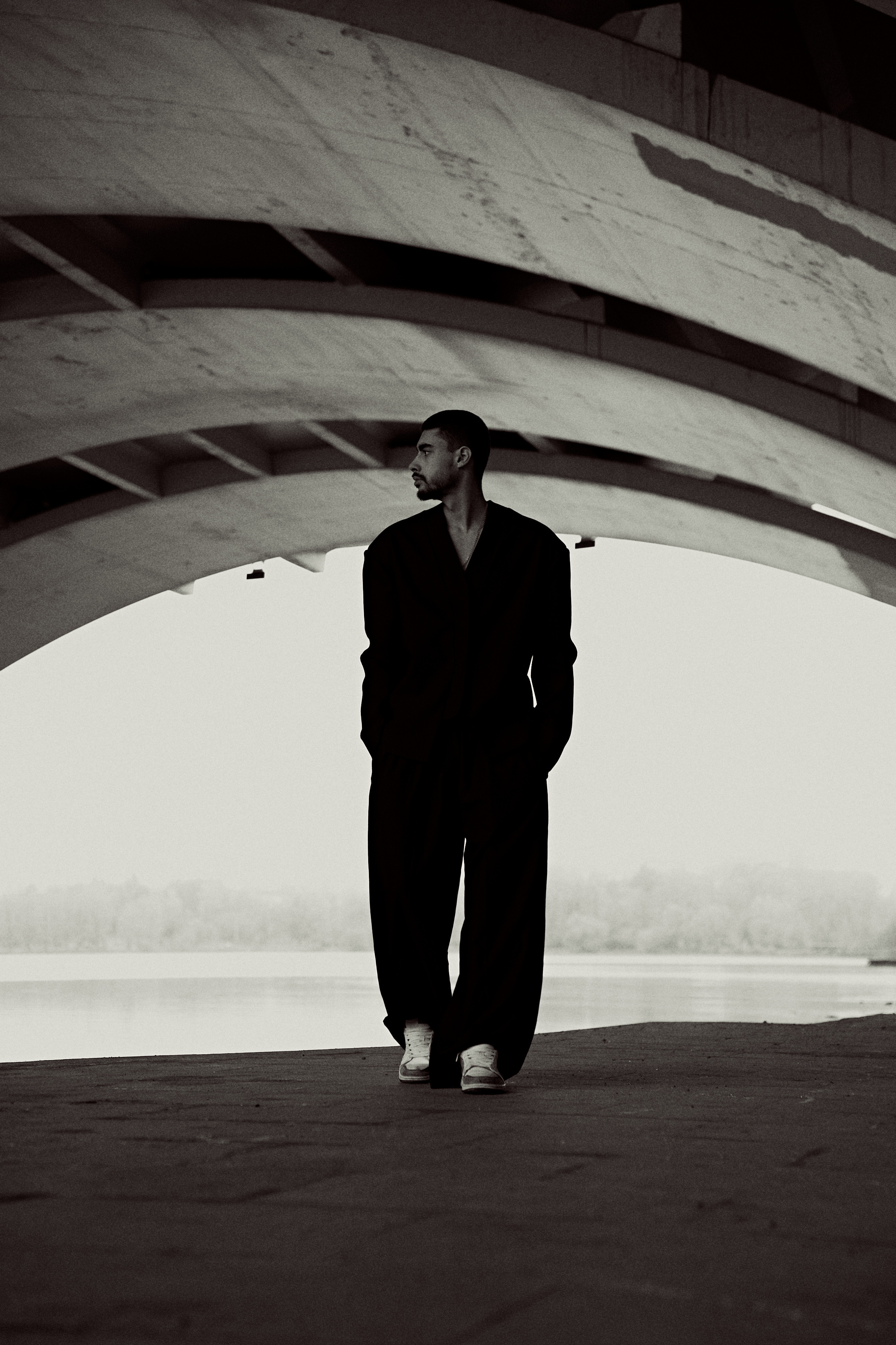 AZIZ. Yekaterinburg, Sochi, Istanbul, Tiflis-Bshari Zaana’da fotoğrafçı