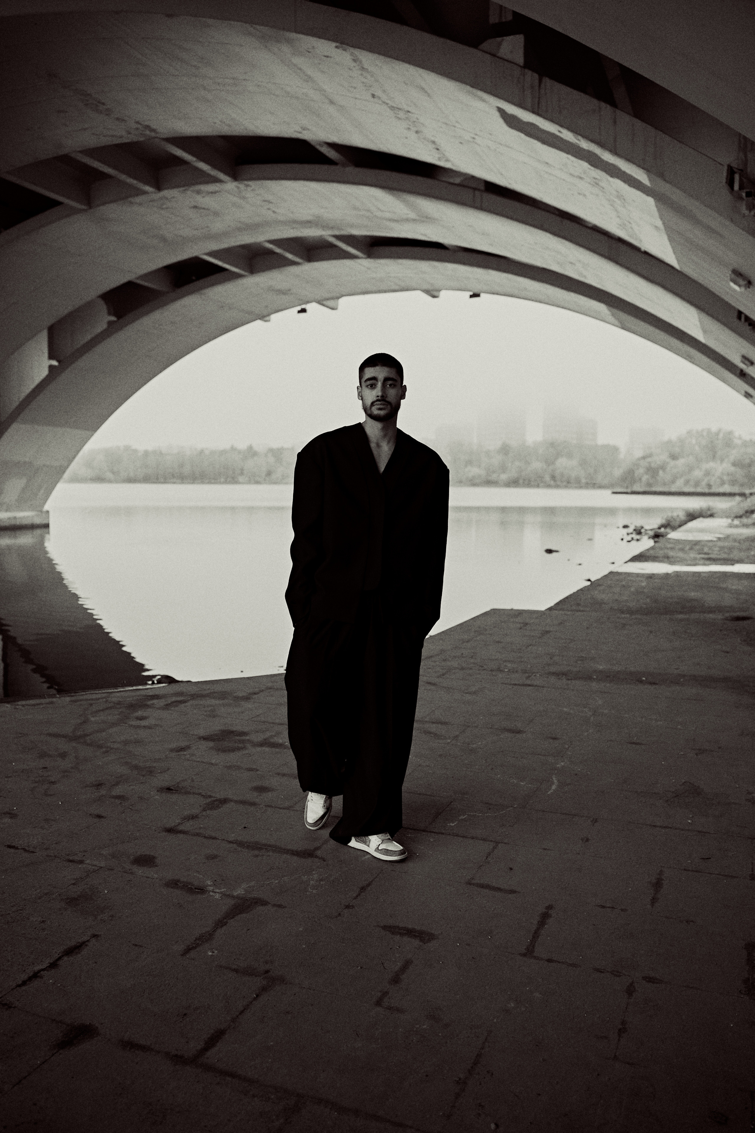 AZIZ. Yekaterinburg, Sochi, Istanbul, Tiflis-Bshari Zaana’da fotoğrafçı