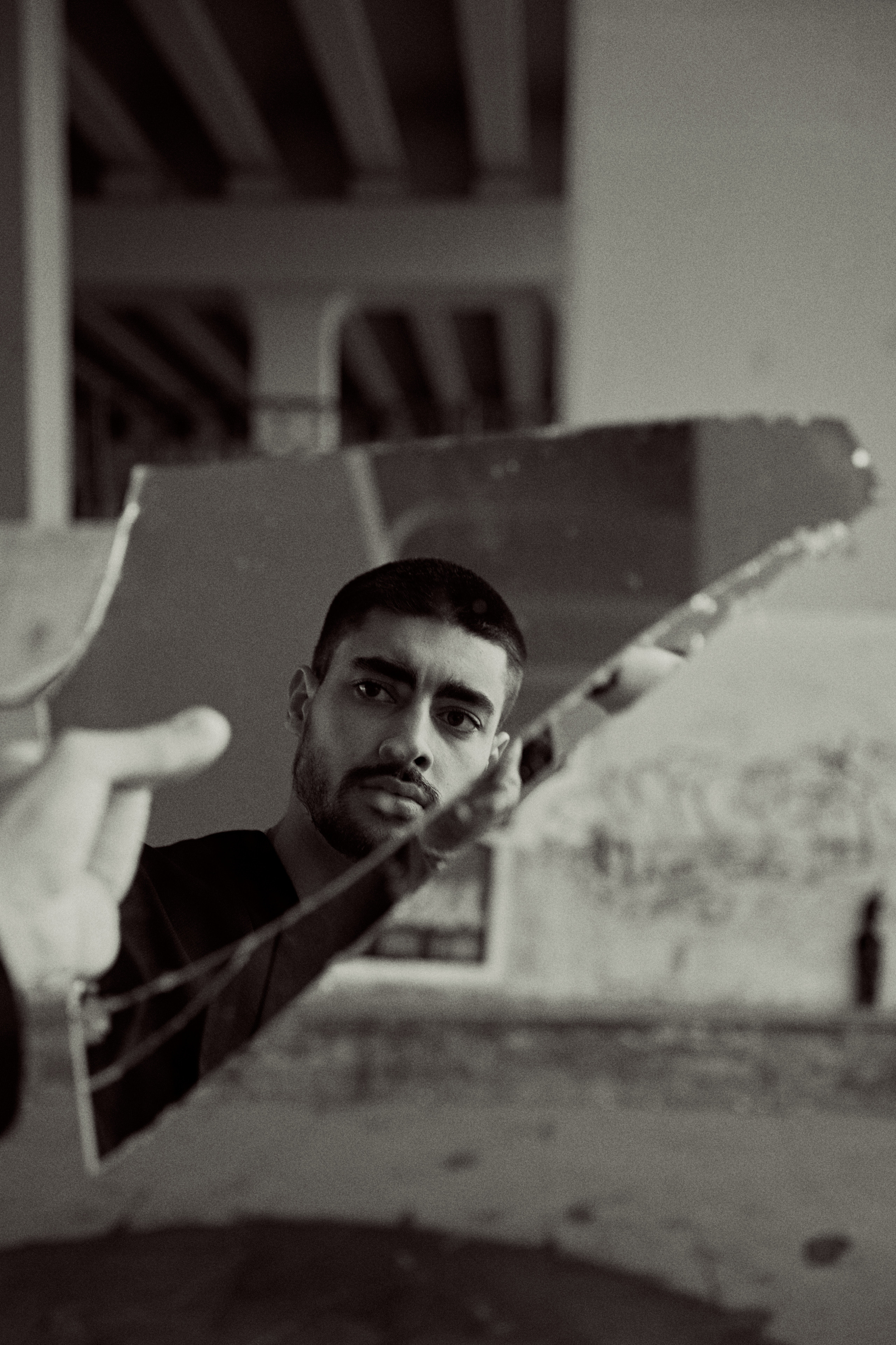 AZIZ. Yekaterinburg, Sochi, Istanbul, Tiflis-Bshari Zaana’da fotoğrafçı