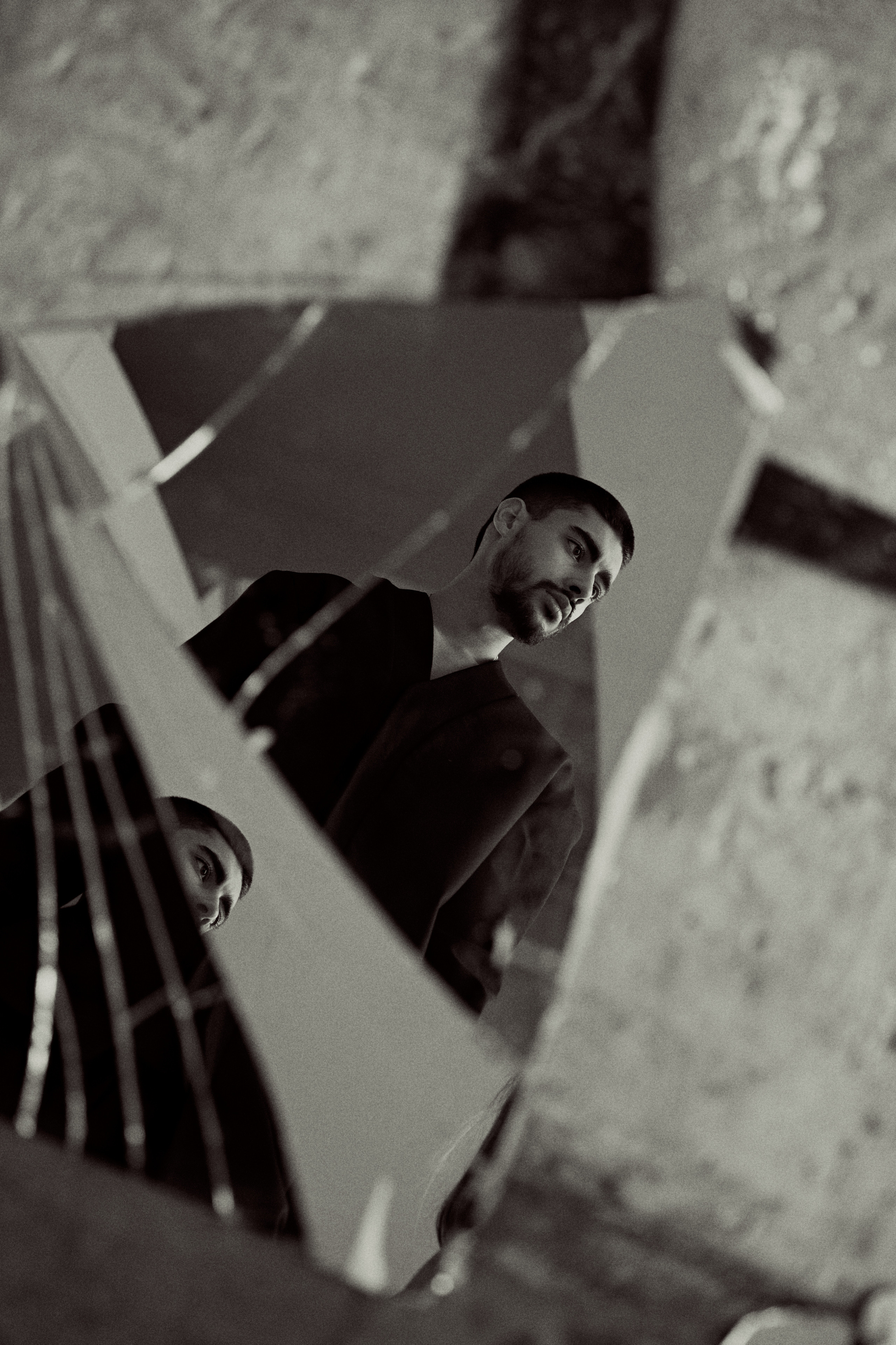 AZIZ. Yekaterinburg, Sochi, Istanbul, Tiflis-Bshari Zaana’da fotoğrafçı