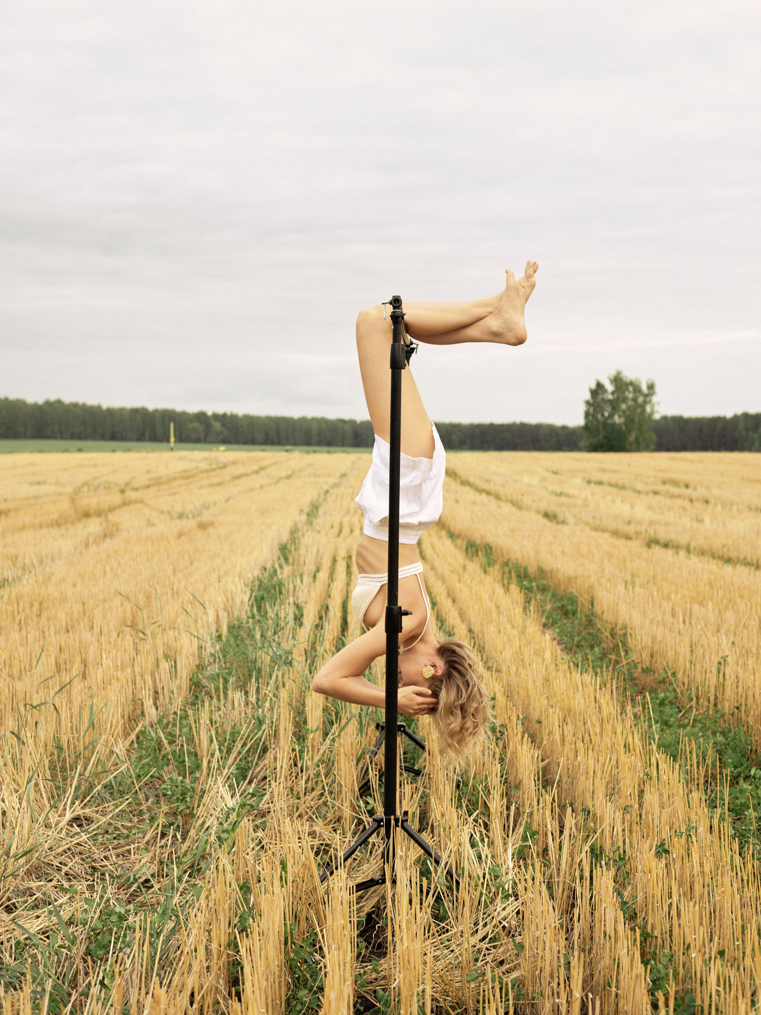 VARYA. Yekaterinburg, Sochi, Istanbul, Tiflis-Bshari Zaana’da fotoğrafçı